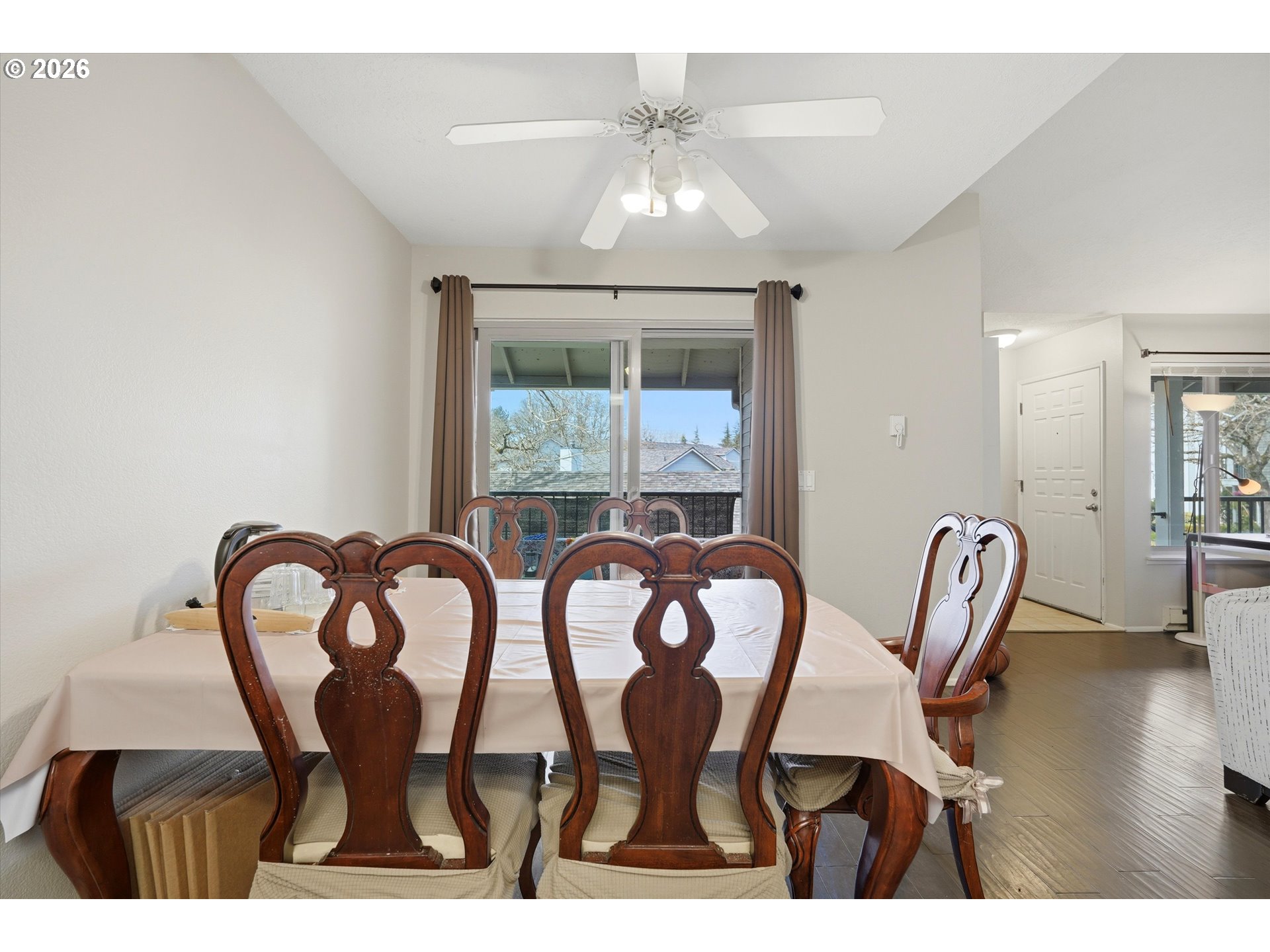 Photo #10: 127643092 Listing: Photo #10