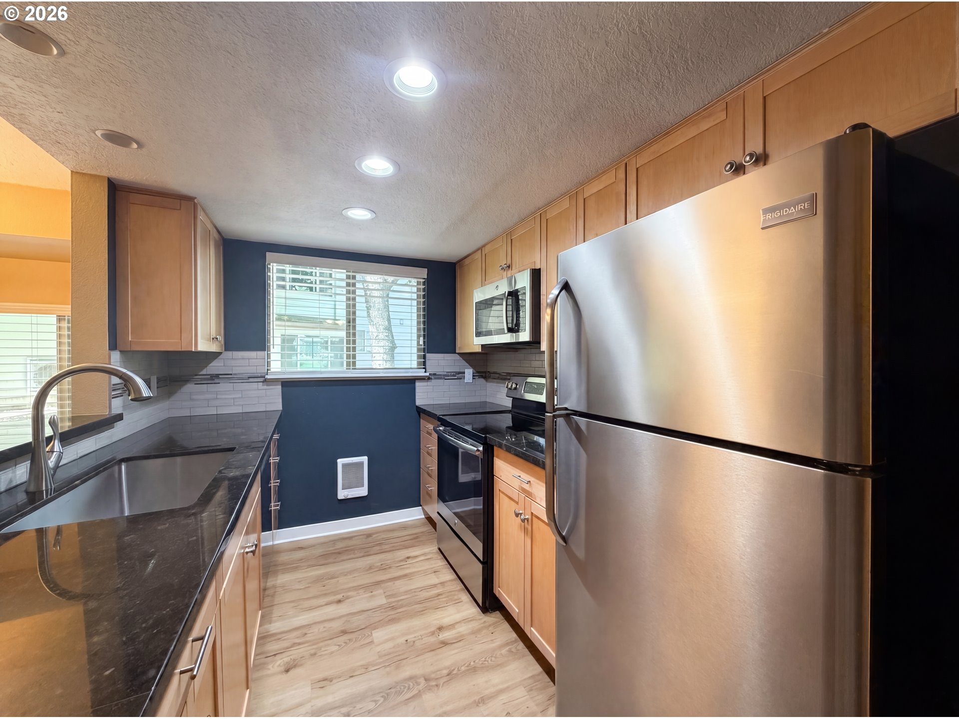 Photo #1: 127652438 Listing: Photo #1