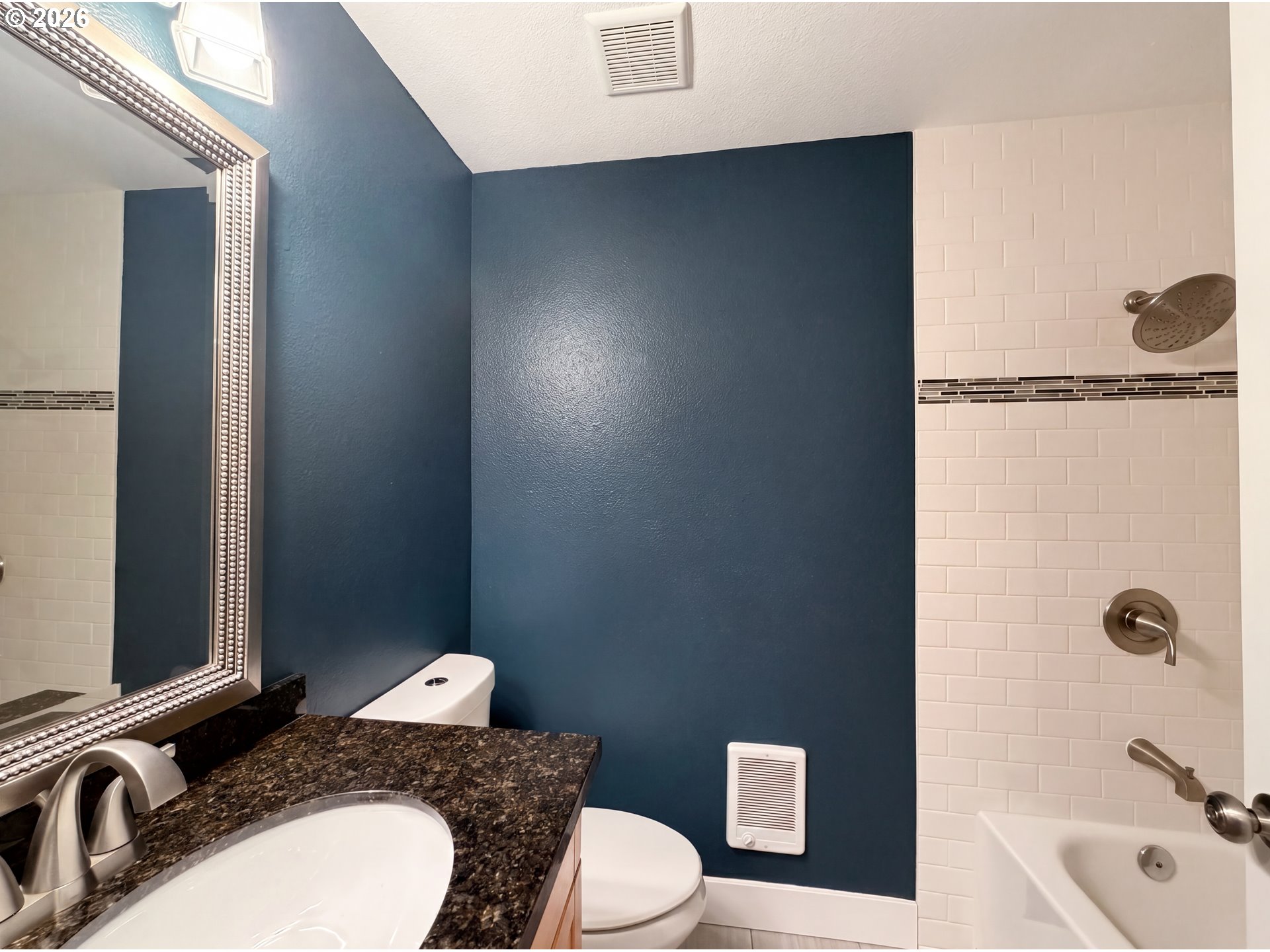 Photo #8: 127652438 Listing: Photo #8