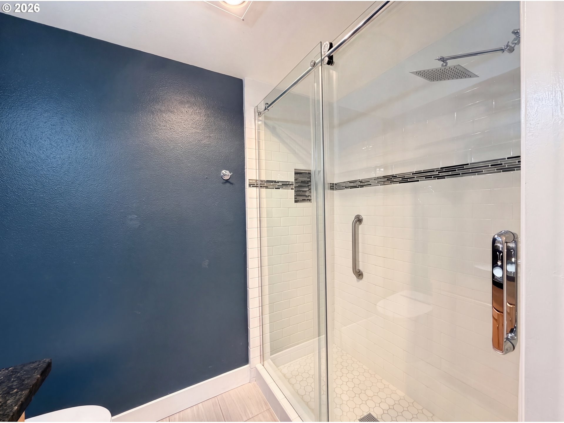 Photo #10: 127652438 Listing: Photo #10