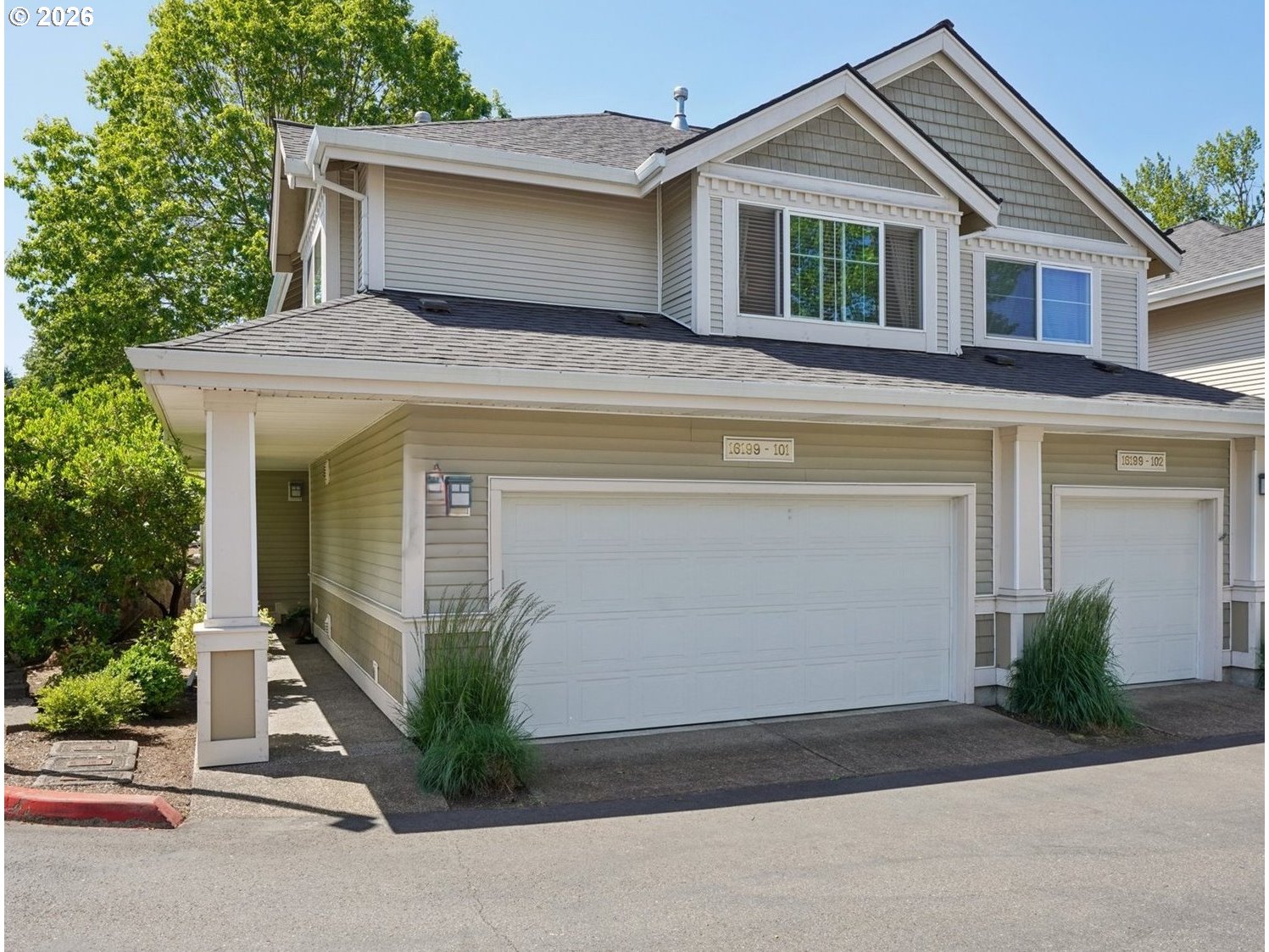 Photo #1: 128016917 Listing: Photo #1