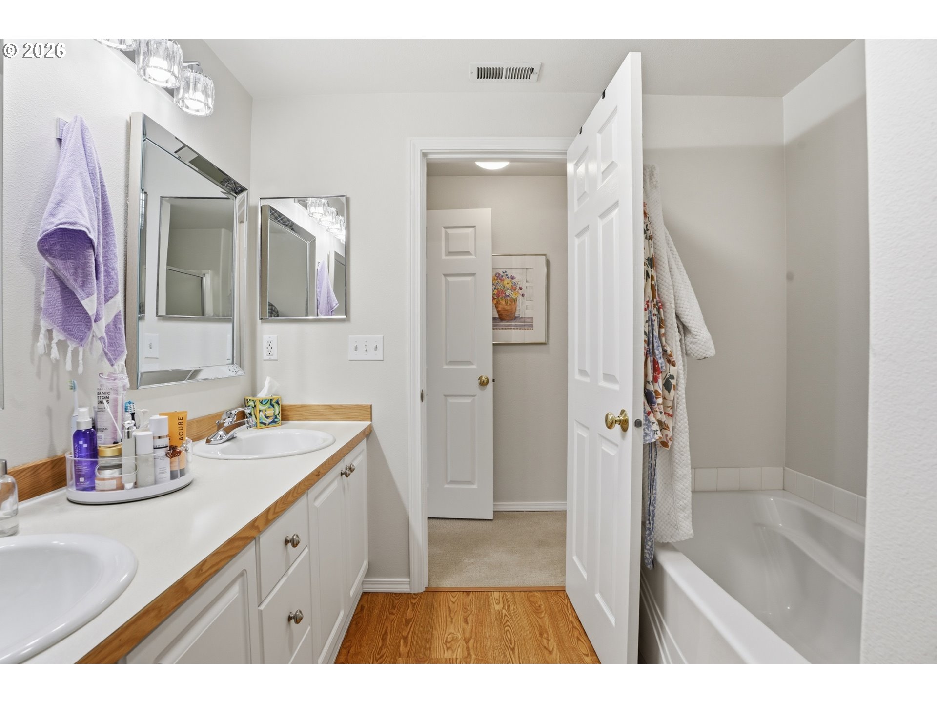 Photo #16: 128016917 Listing: Photo #16
