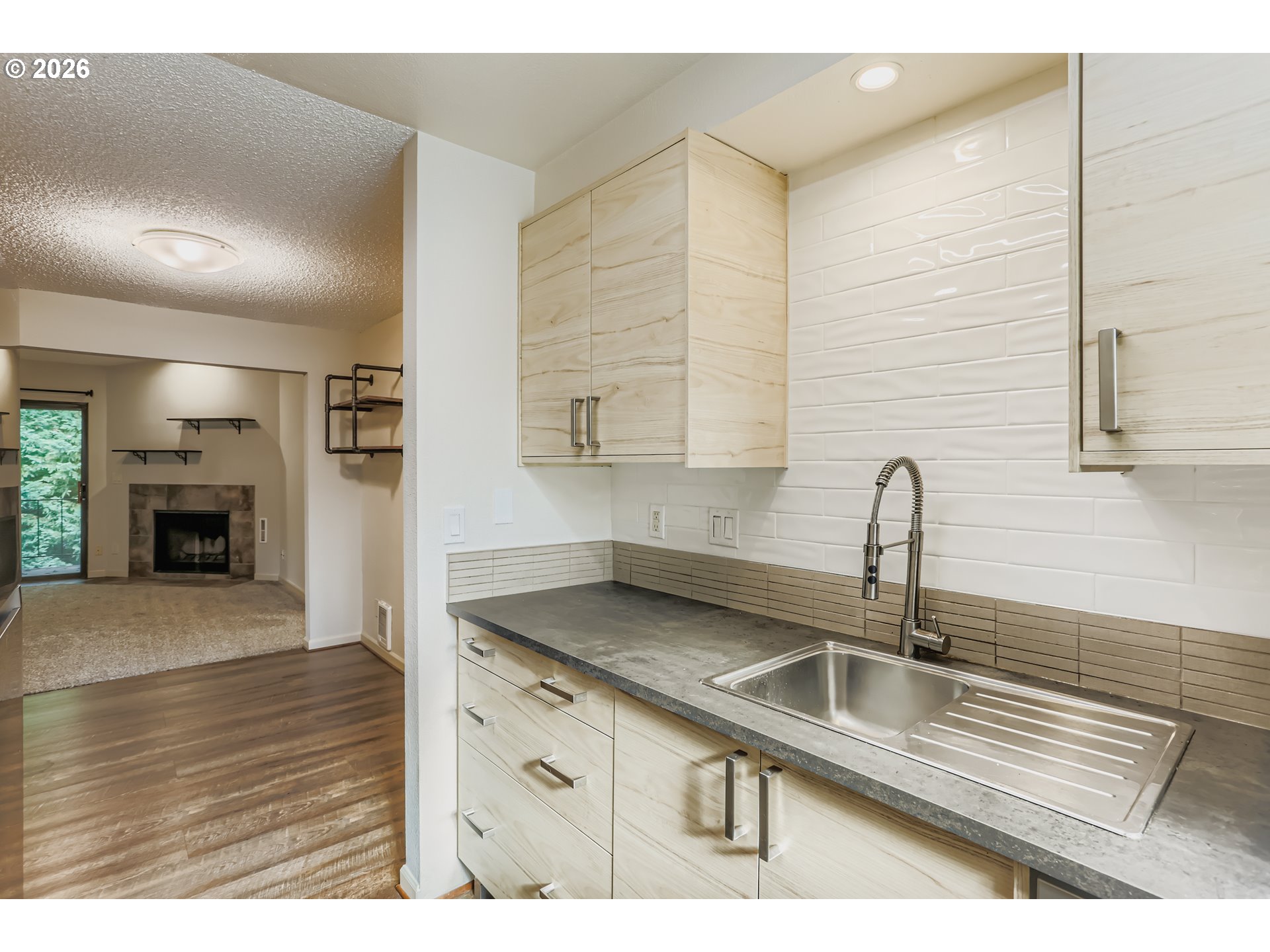 Photo #21: 128090461 Listing: Photo #21