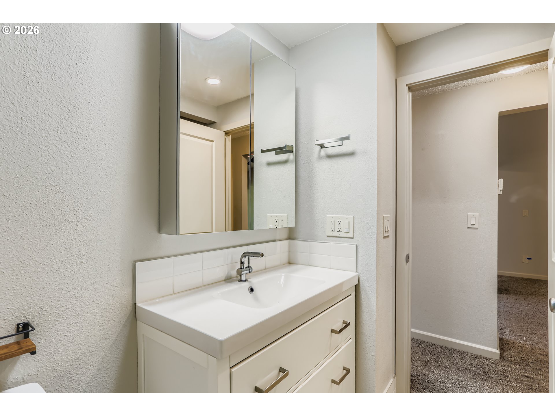 Photo #26: 128090461 Listing: Photo #26