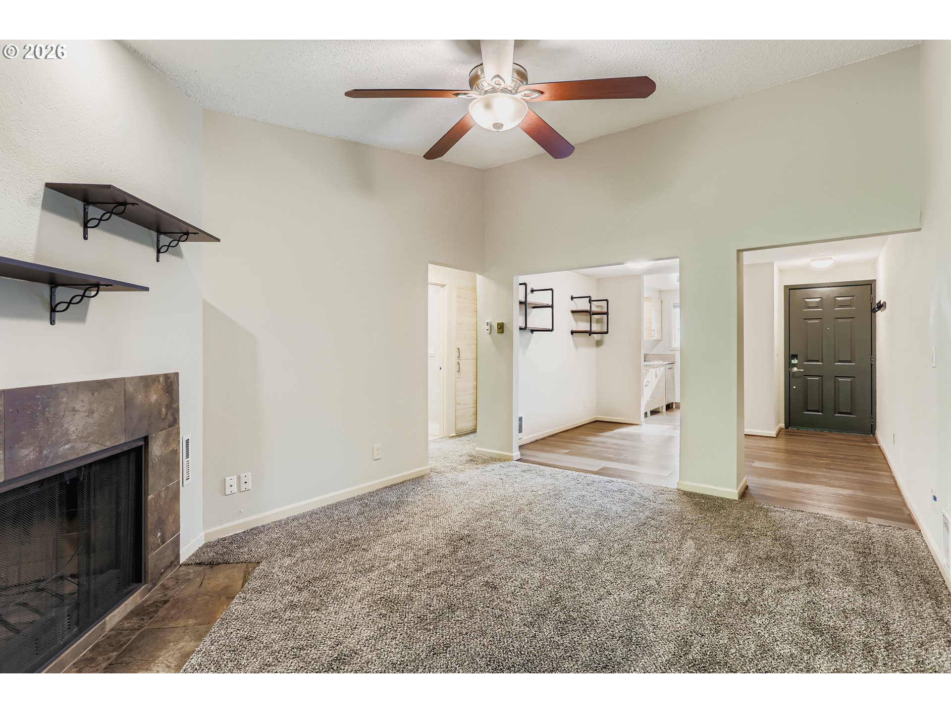 Photo #11: 128090461 Listing: Photo #11