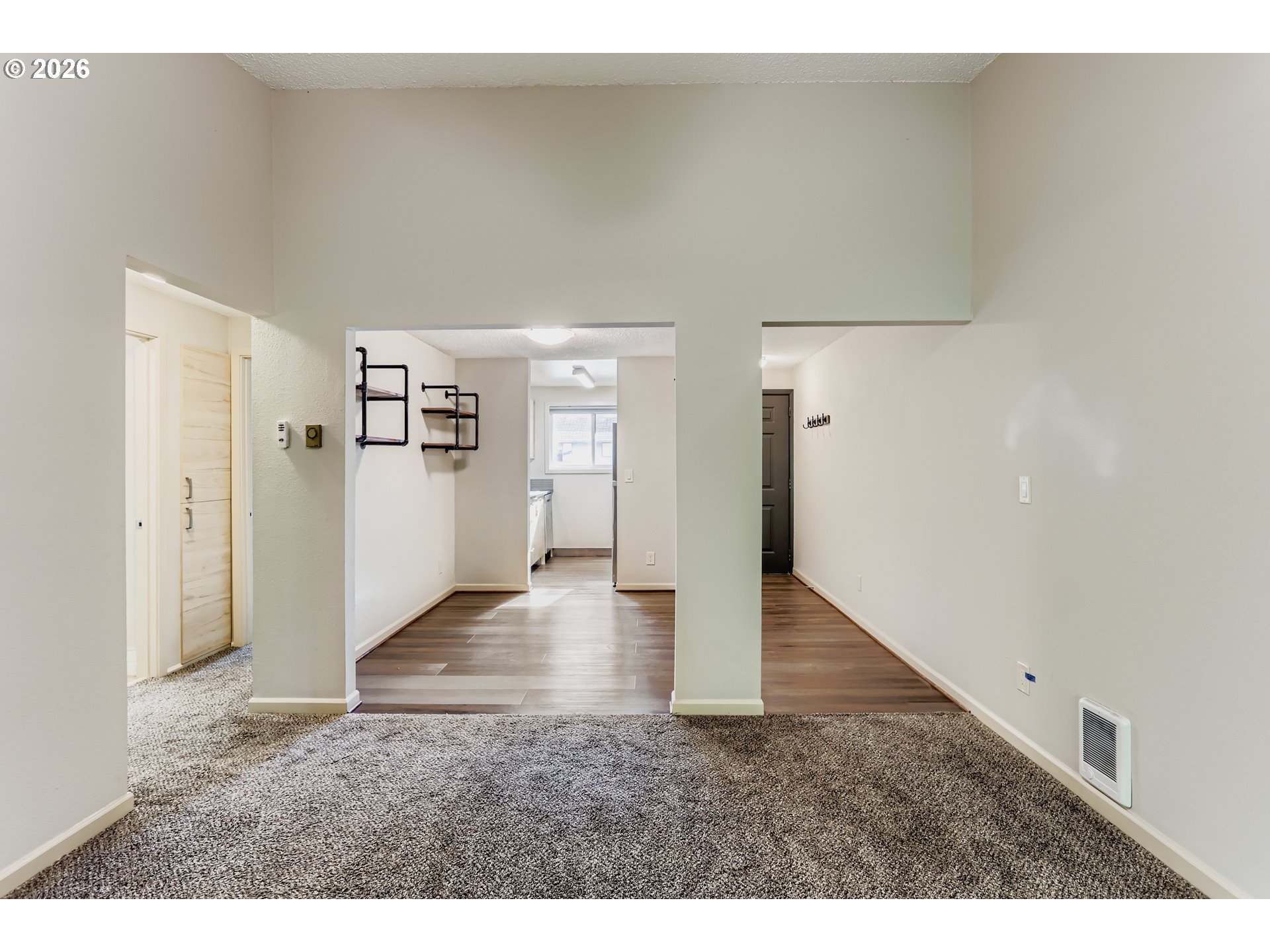 Photo #12: 128090461 Listing: Photo #12