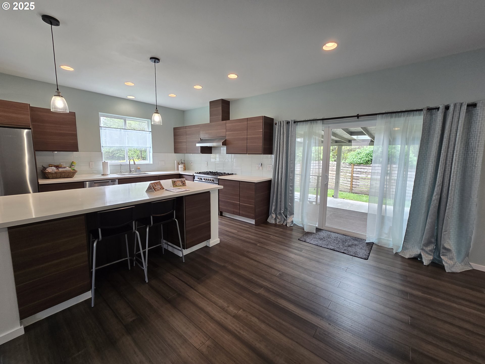 202 NW QUAIL GARDENS PL, Hillsboro, OR, 97124