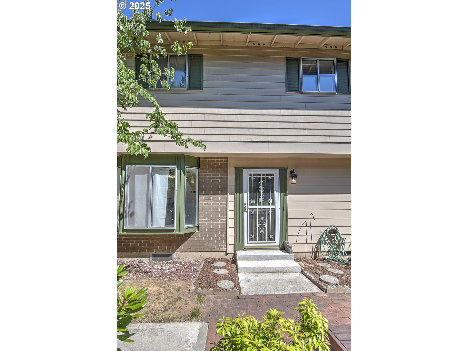 MLS: 129448726 Condo For Sale