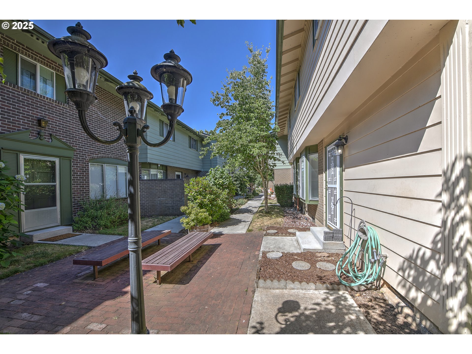 Photo #4: 129448726 Listing 