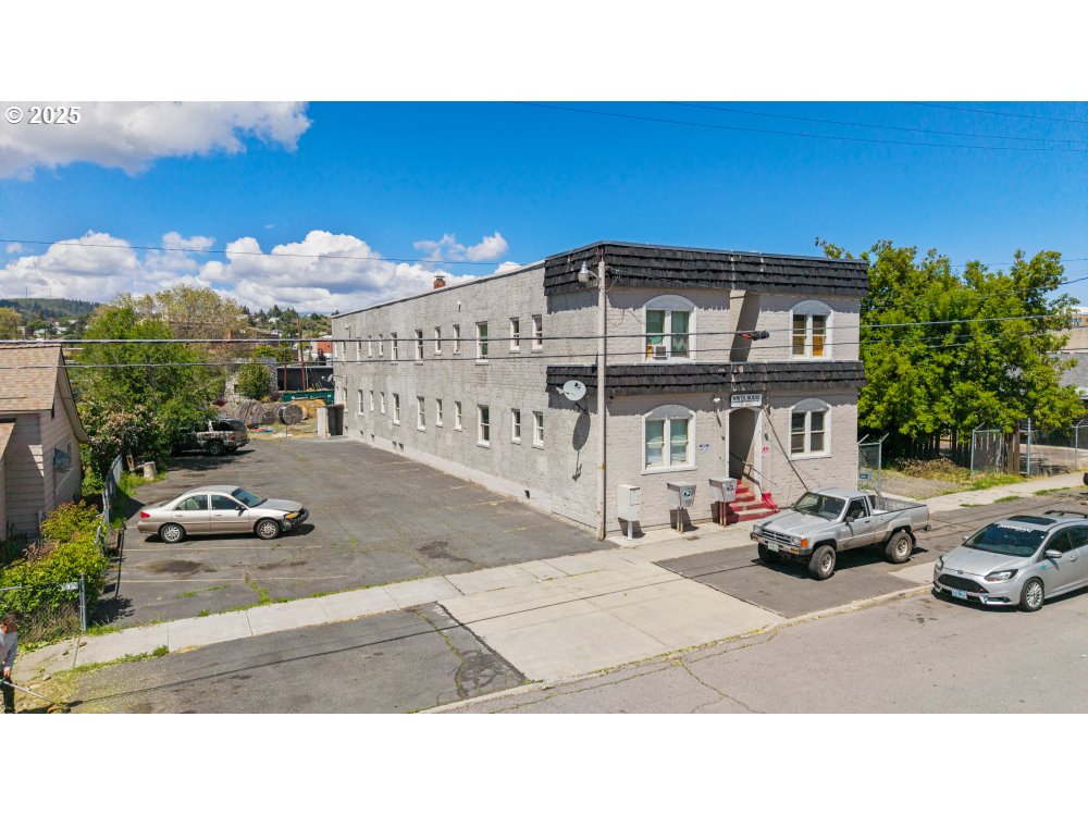 224 S BROAD ST, Klamath Falls, OR, 97601