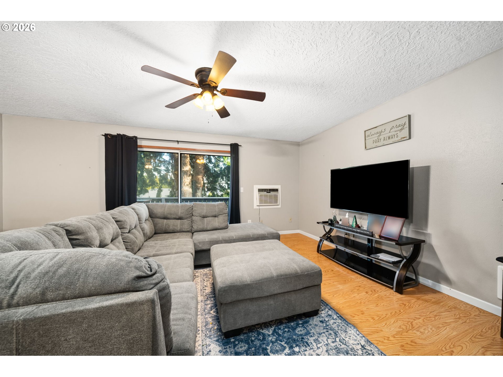 Photo #2: 130232063 Listing: Photo #2