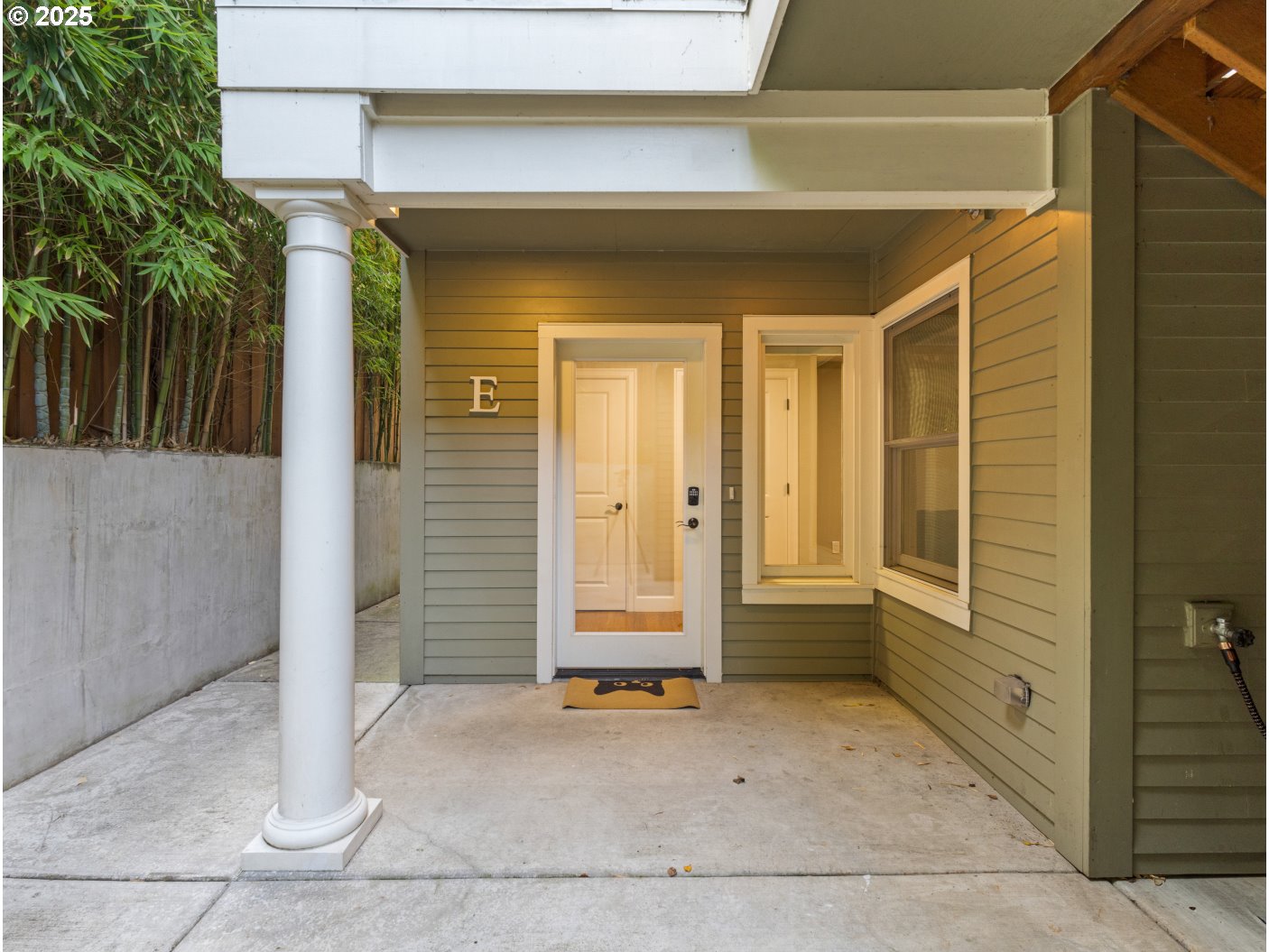 Photo #4: 130743165 Listing: Photo #4