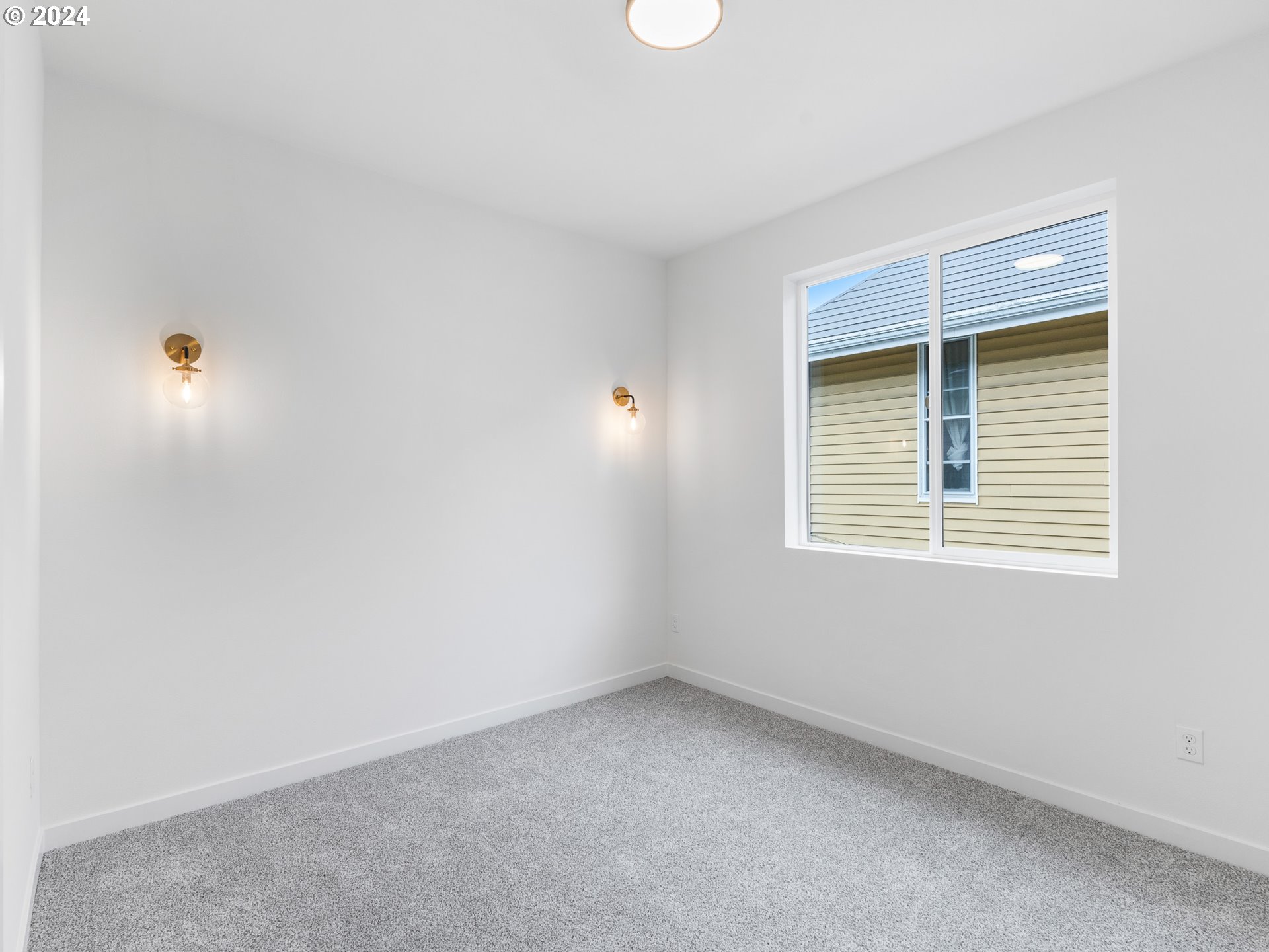 Photo #8: 130989793 Listing: Photo #8