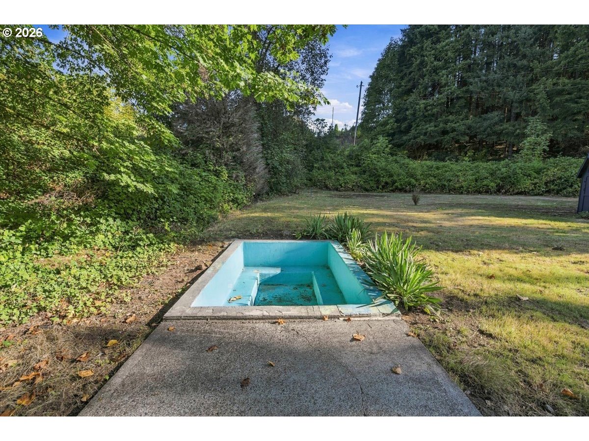 Property photo 21 of 34
