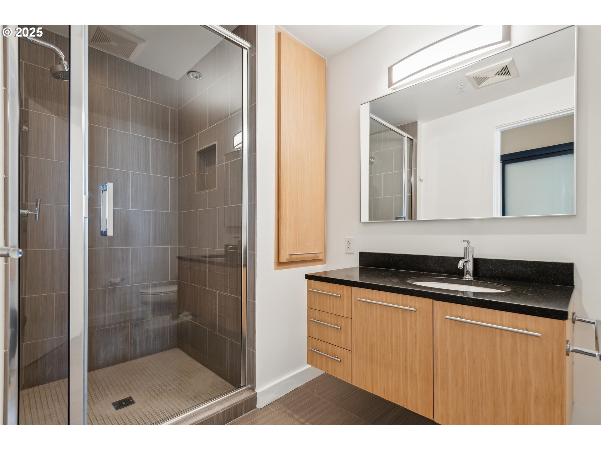 Photo #16: 131465258 Listing: Photo #16