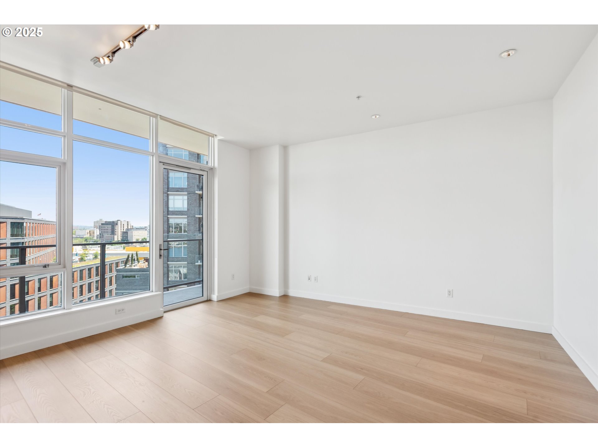 Photo #7: 131465258 Listing: Photo #7