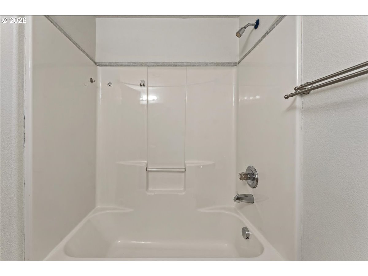Photo #17: 131601175 Listing: Photo #17