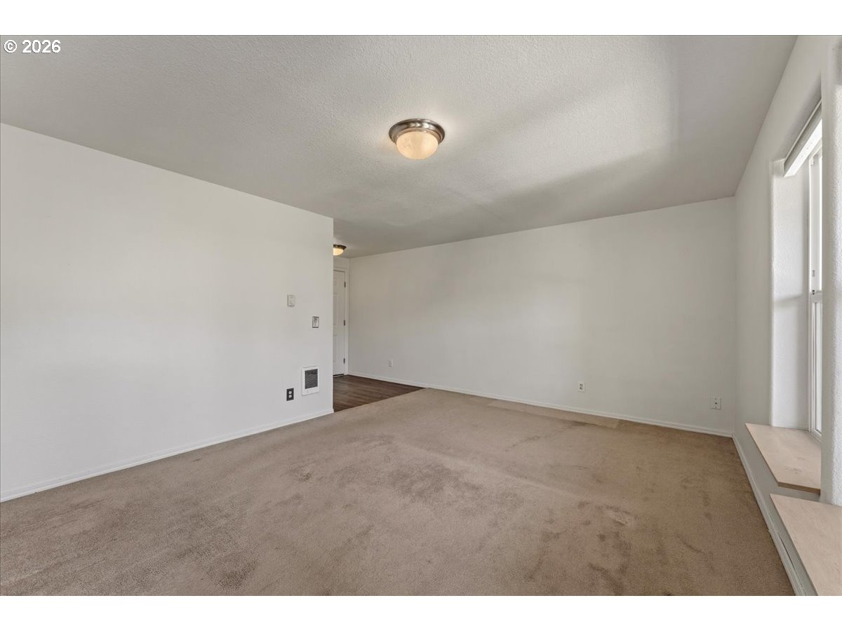 Photo #9: 131601175 Listing: Photo #9