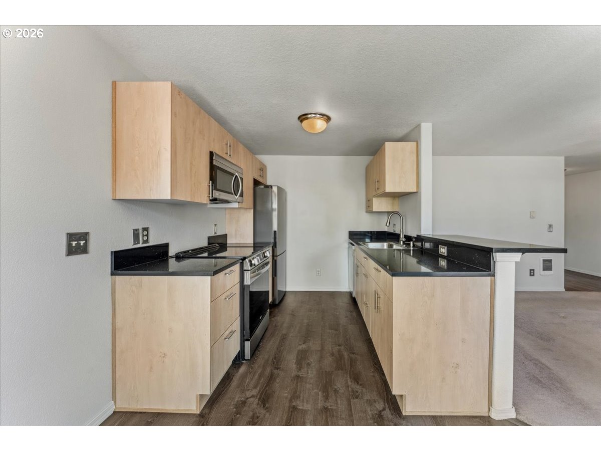 Photo #12: 131601175 Listing: Photo #12