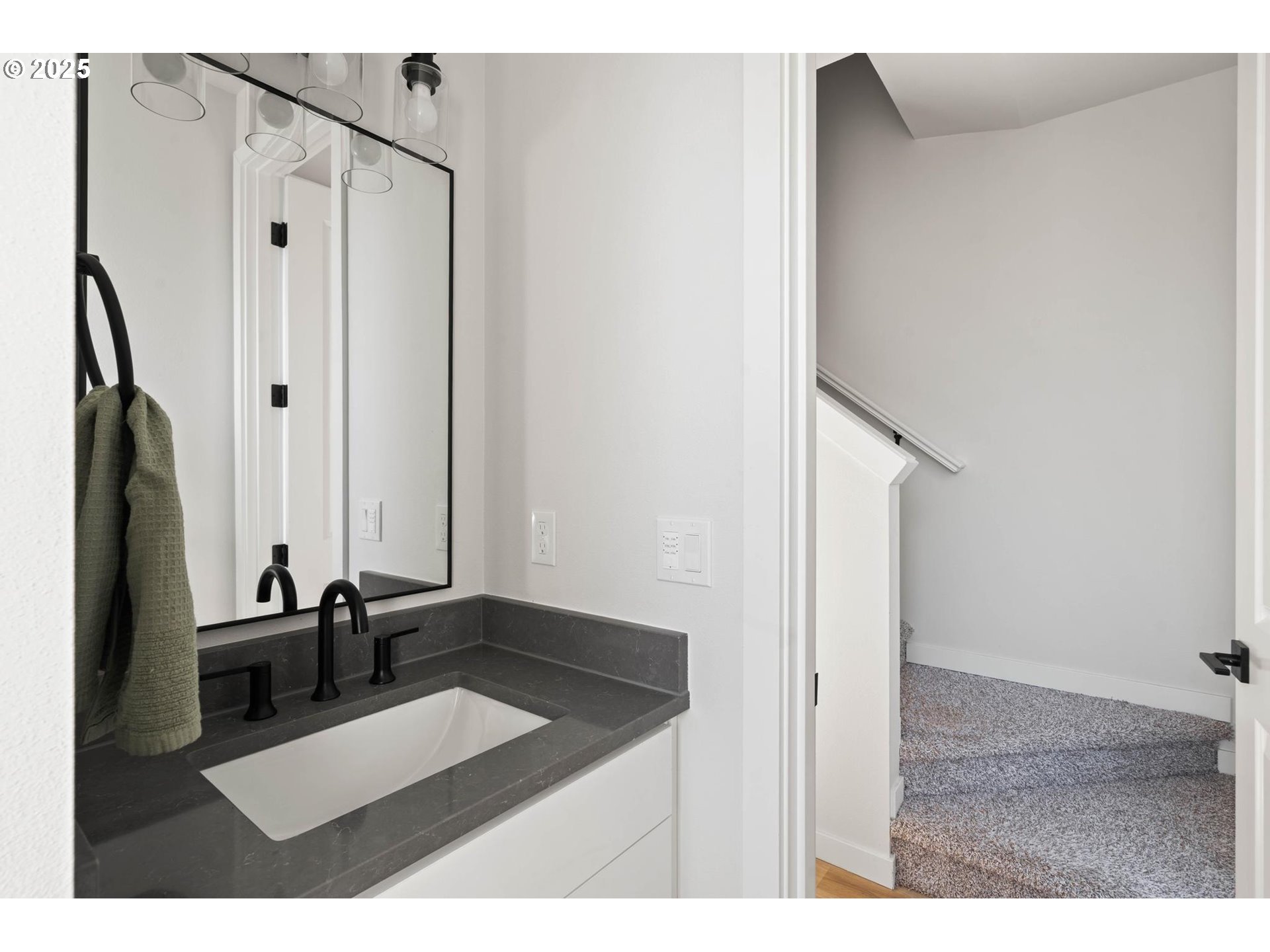 Photo #15: 132101965 Listing: Photo #15