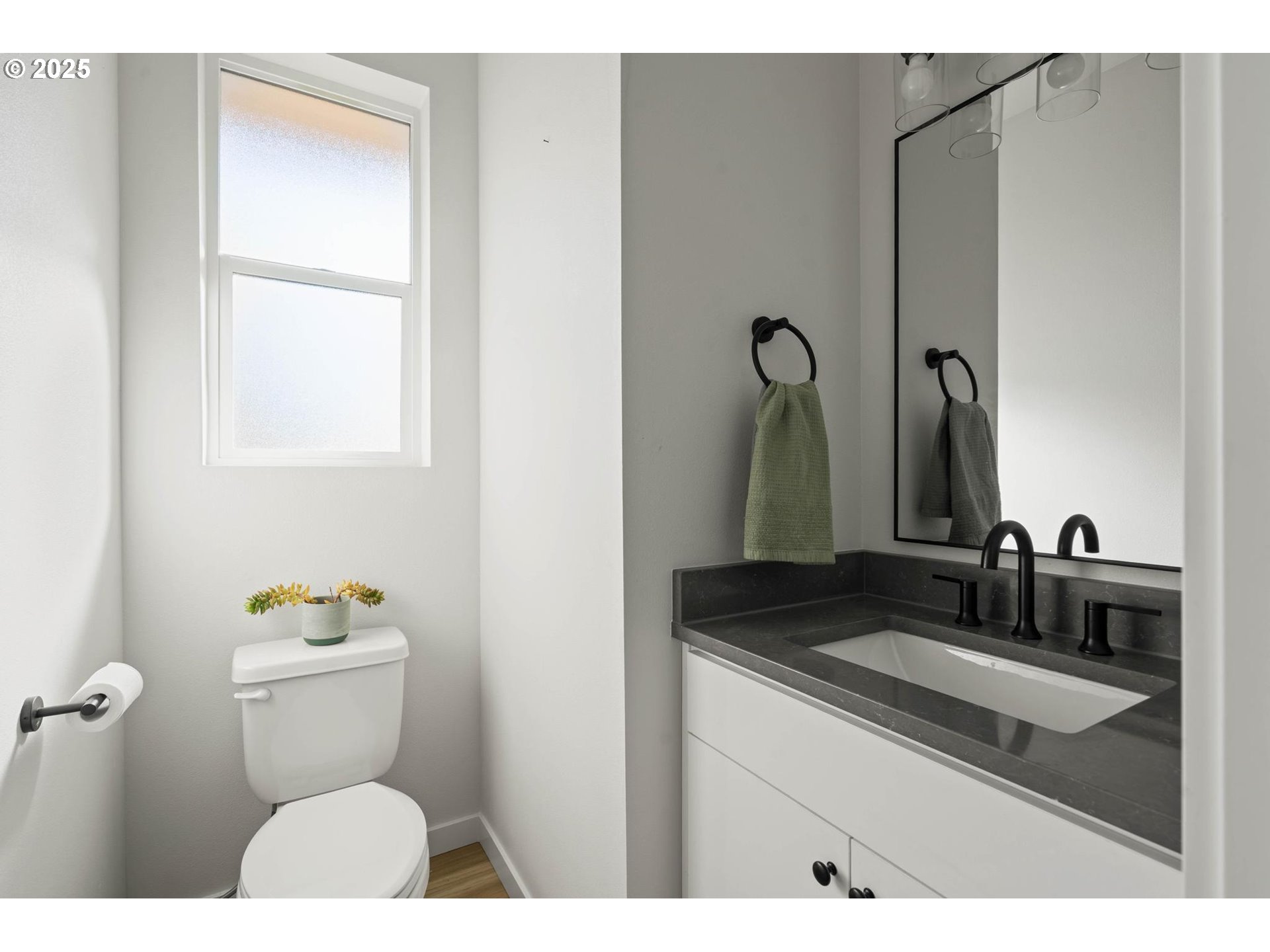 Photo #16: 132101965 Listing: Photo #16