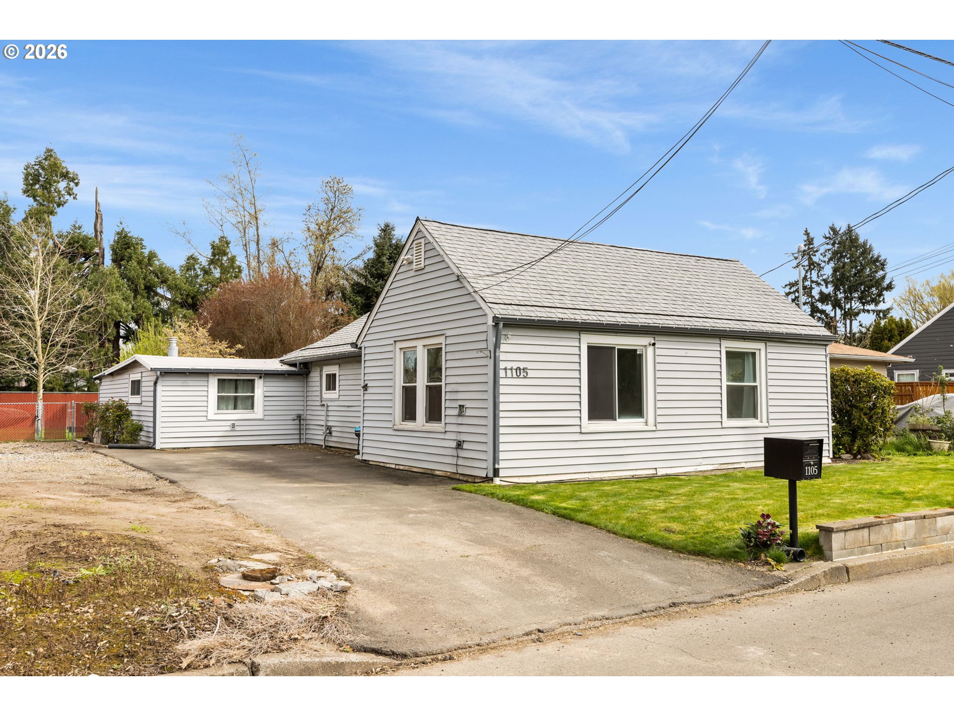 2440 S 2ND ST, Lebanon, OR, 97355