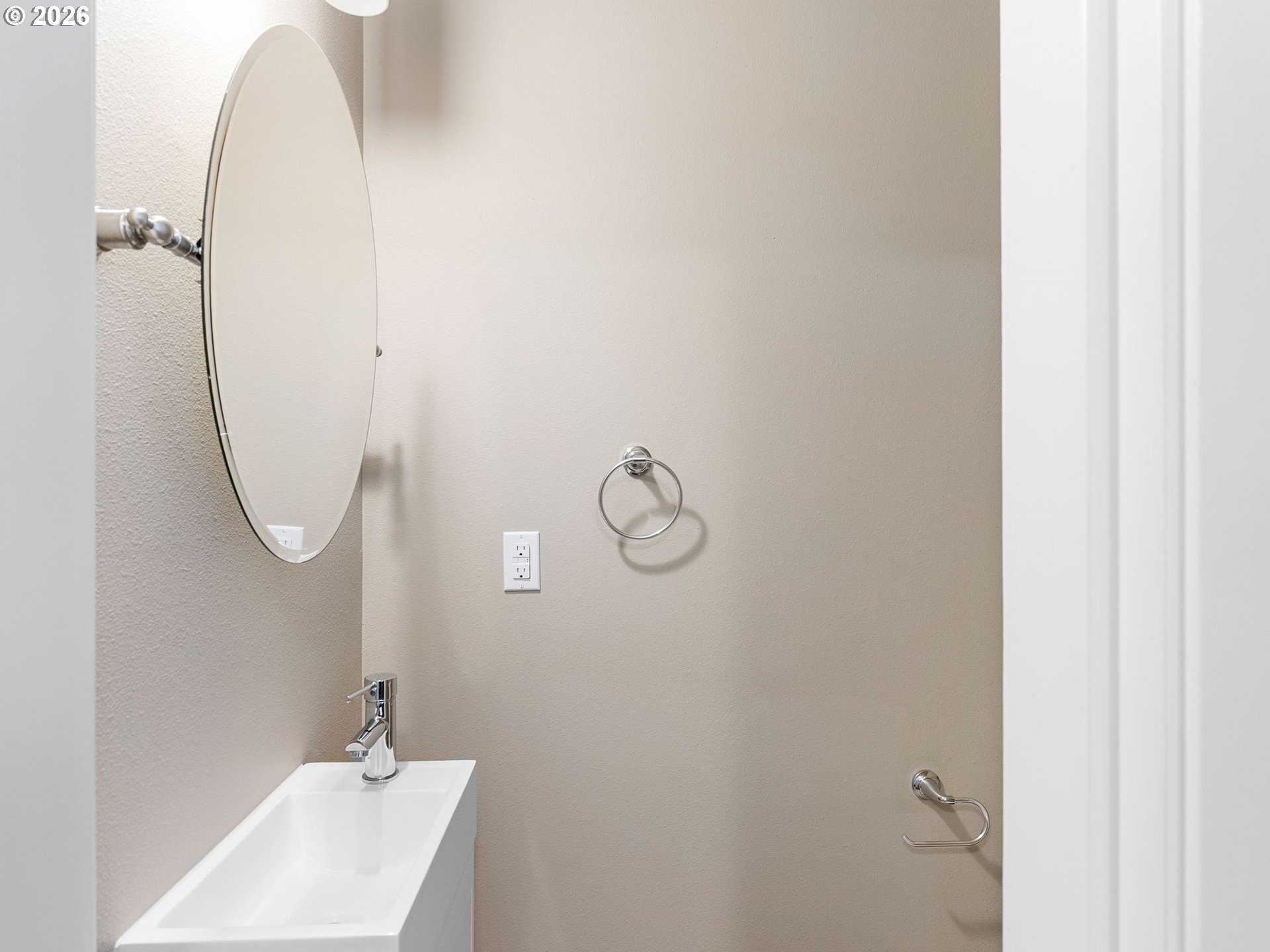 Photo #10: 133542079 Listing: Photo #10