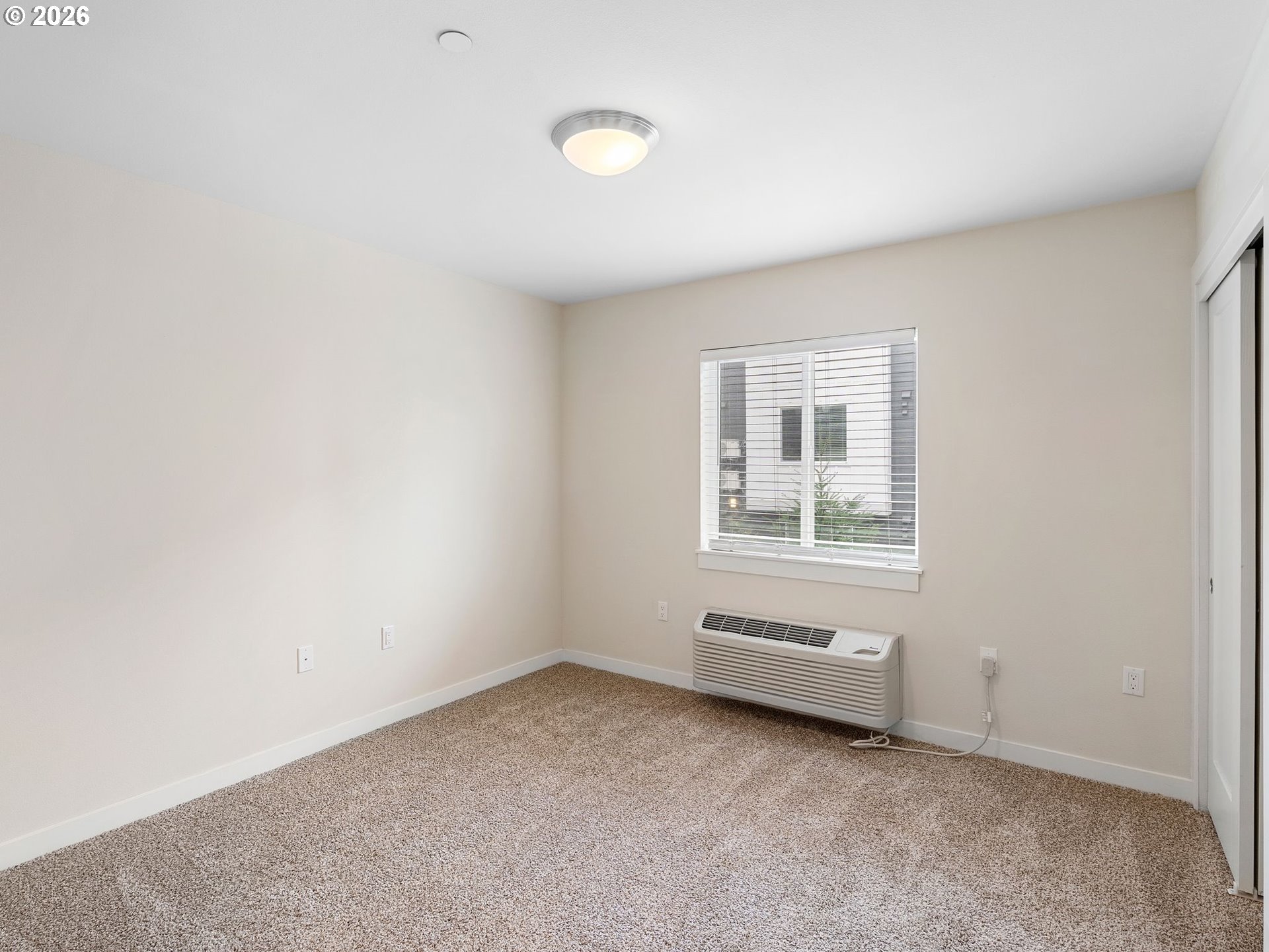 Photo #11: 133542079 Listing: Photo #11