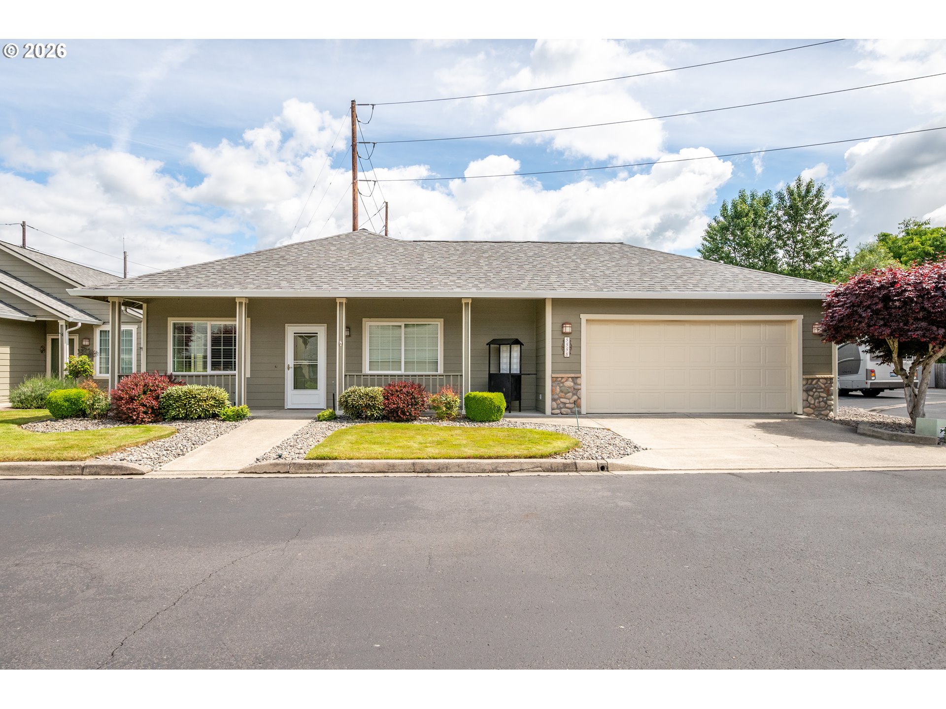 Longview Listings
