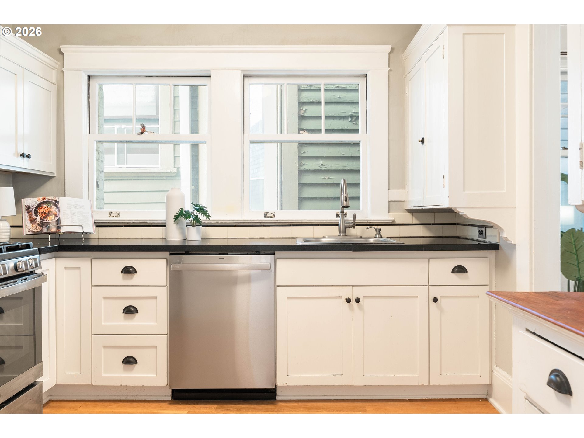 Photo #6: 133982822 Listing: Photo #6