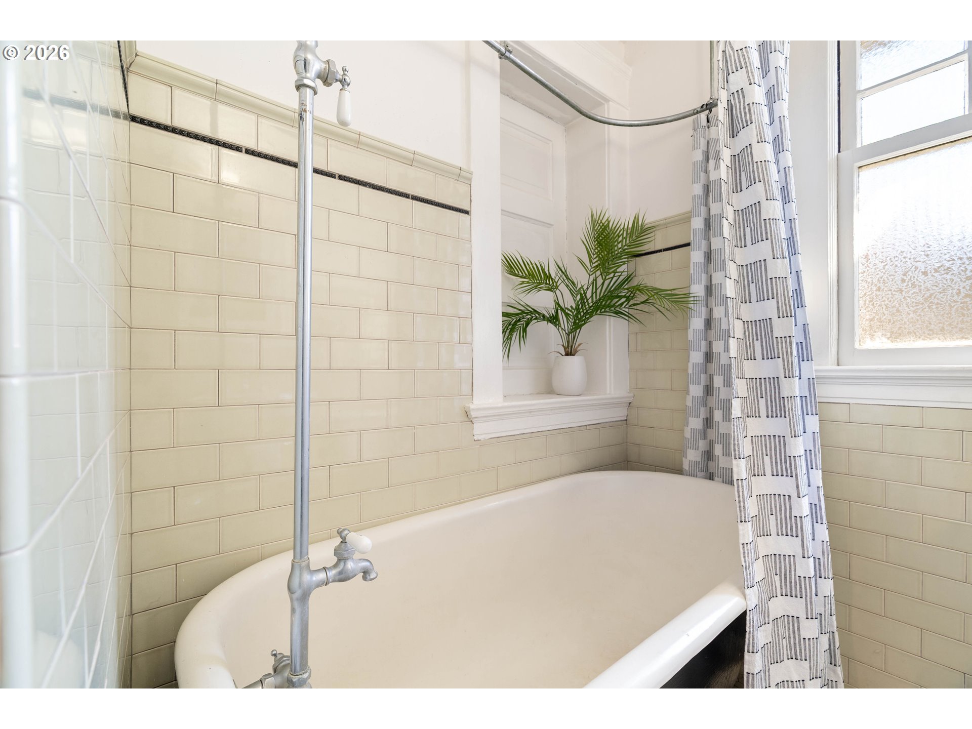 Photo #13: 133982822 Listing: Photo #13