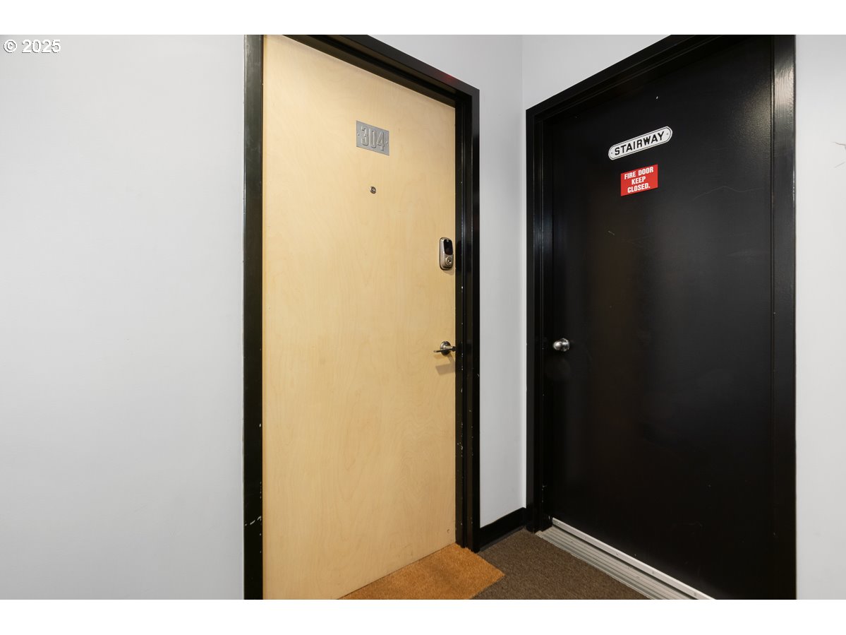 Photo #4: 134395126 Listing 