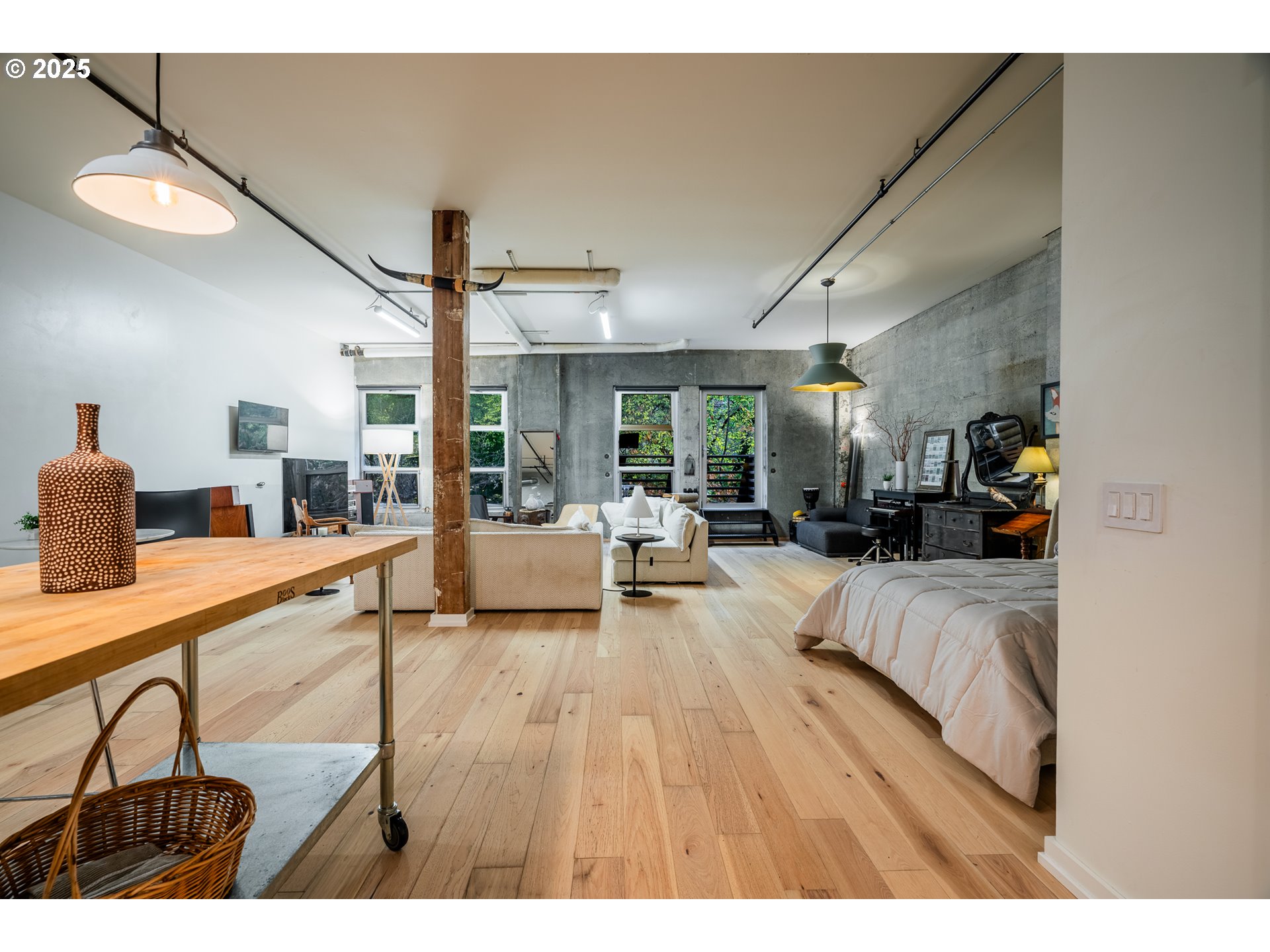 Photo #6: 134395126 Listing 