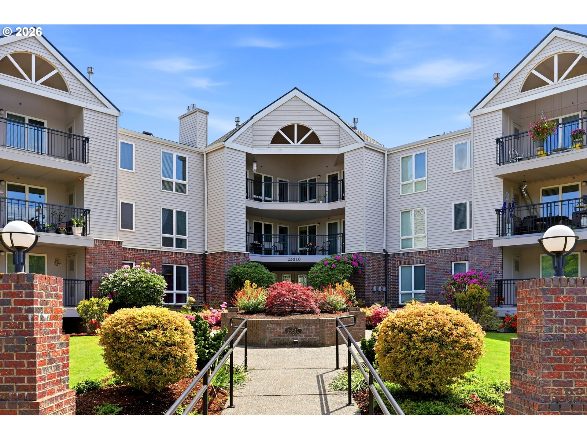 Photo #2: 134863118 Listing: Photo #2