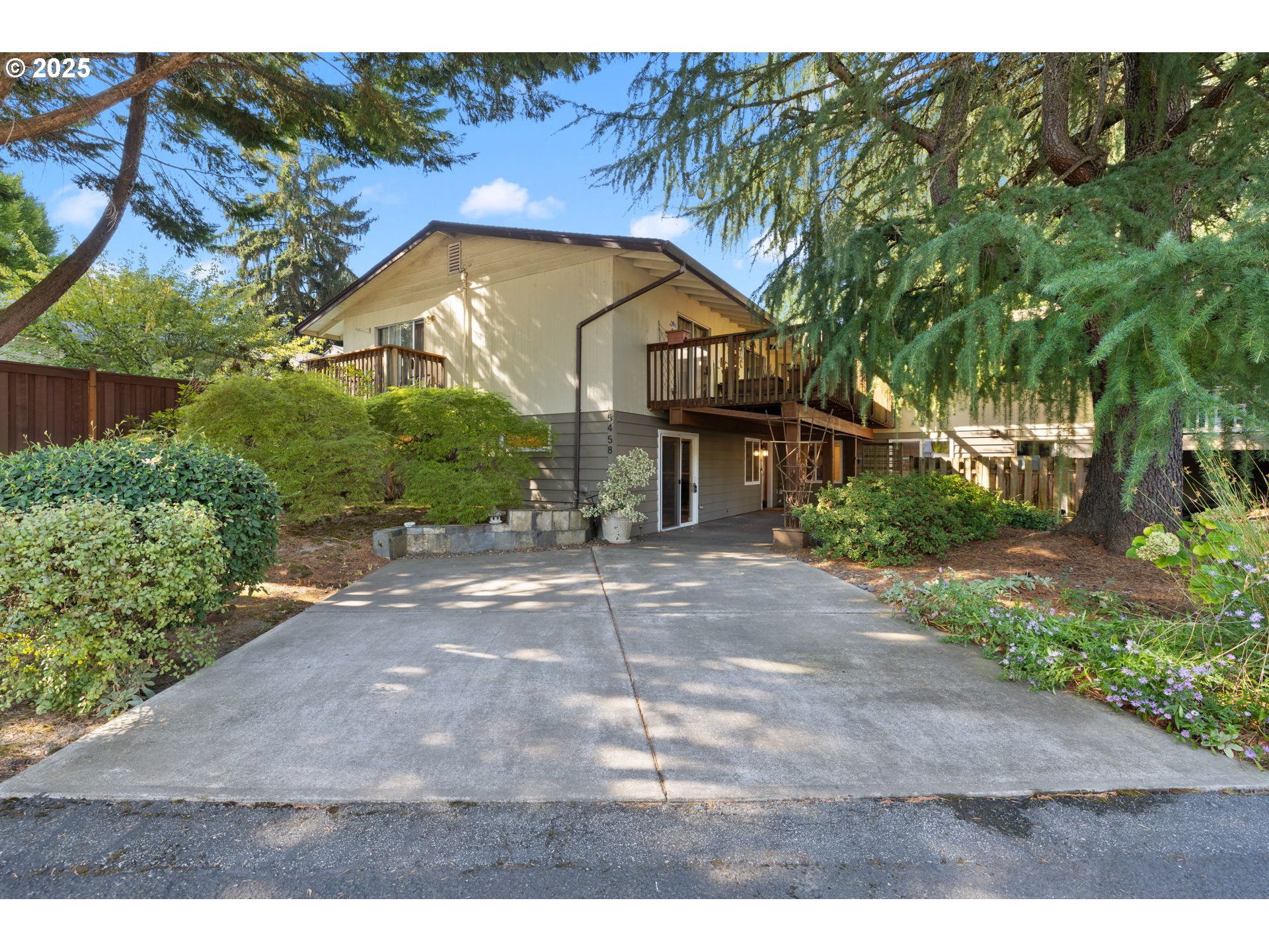Photo #4: 134969798 Listing 