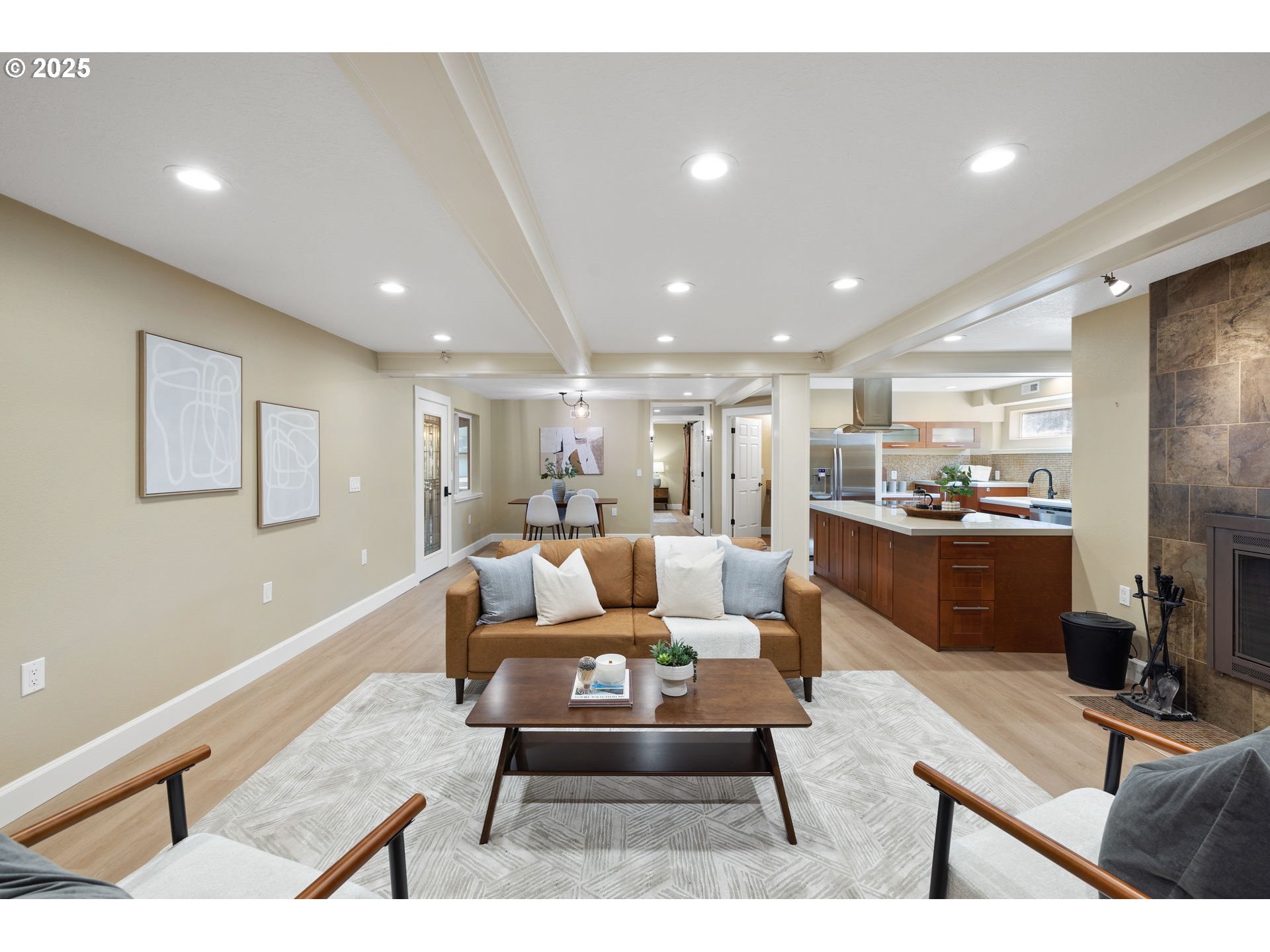 Photo #11: 134969798 Listing: Photo #11