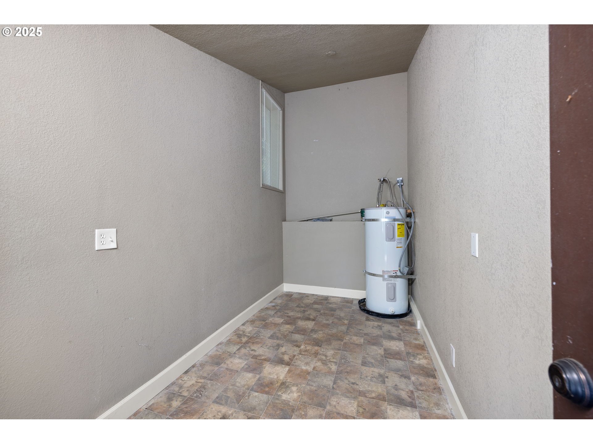 Photo #35: 134969798 Listing: Photo #35