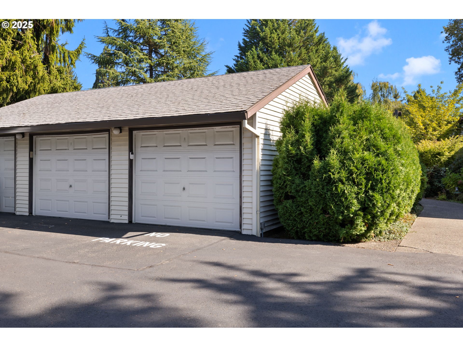 Photo #34: 134969798 Listing: Photo #34