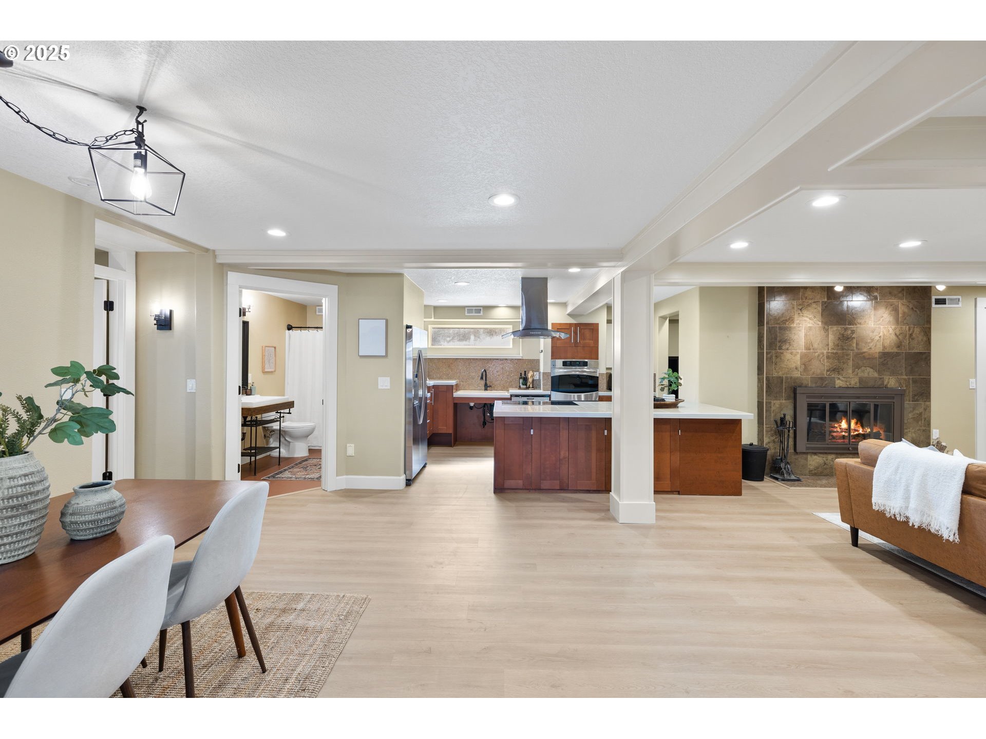 Photo #7: 134969798 Listing: Photo #7