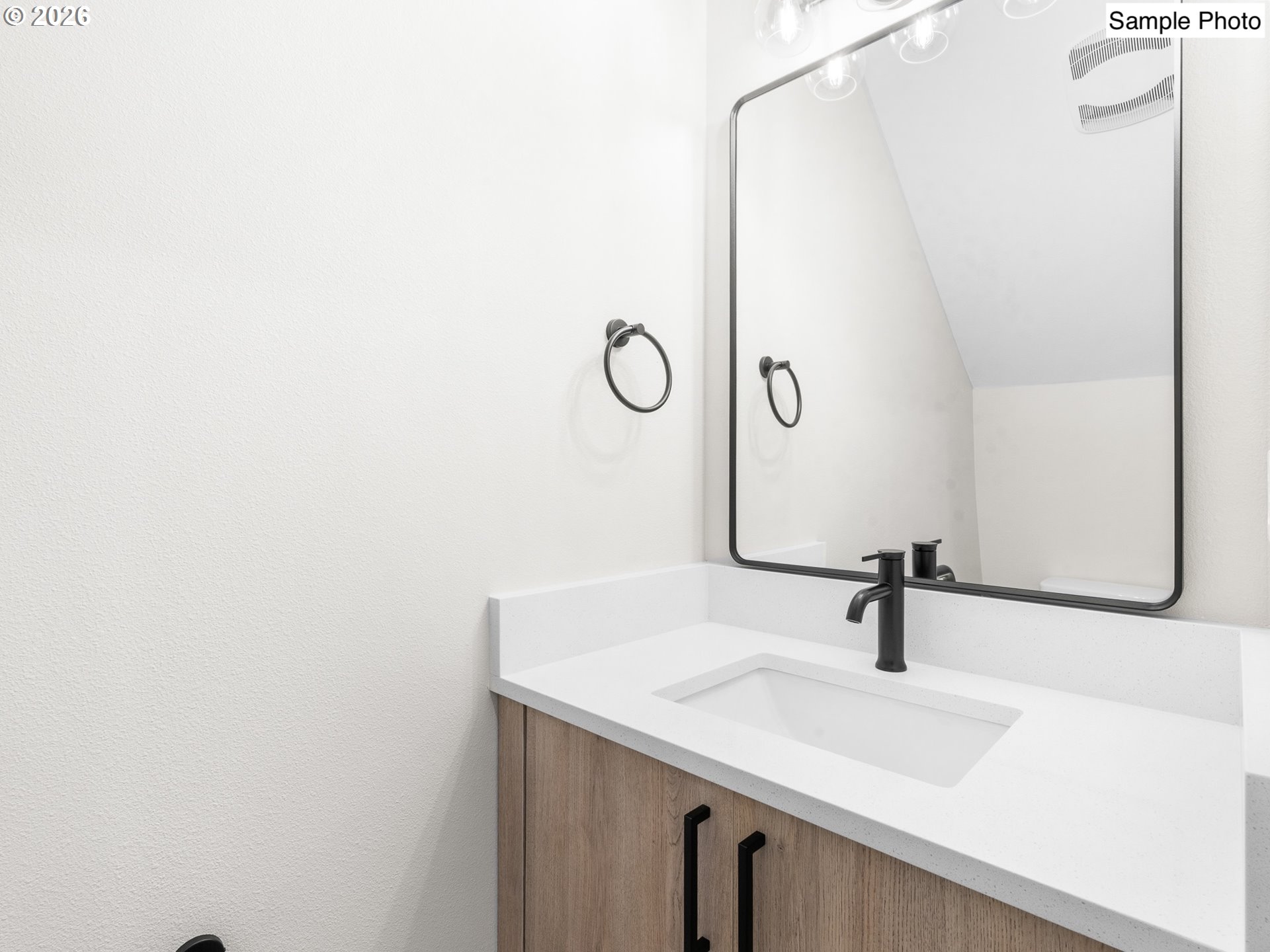 Photo #10: 135308051 Listing: Photo #10