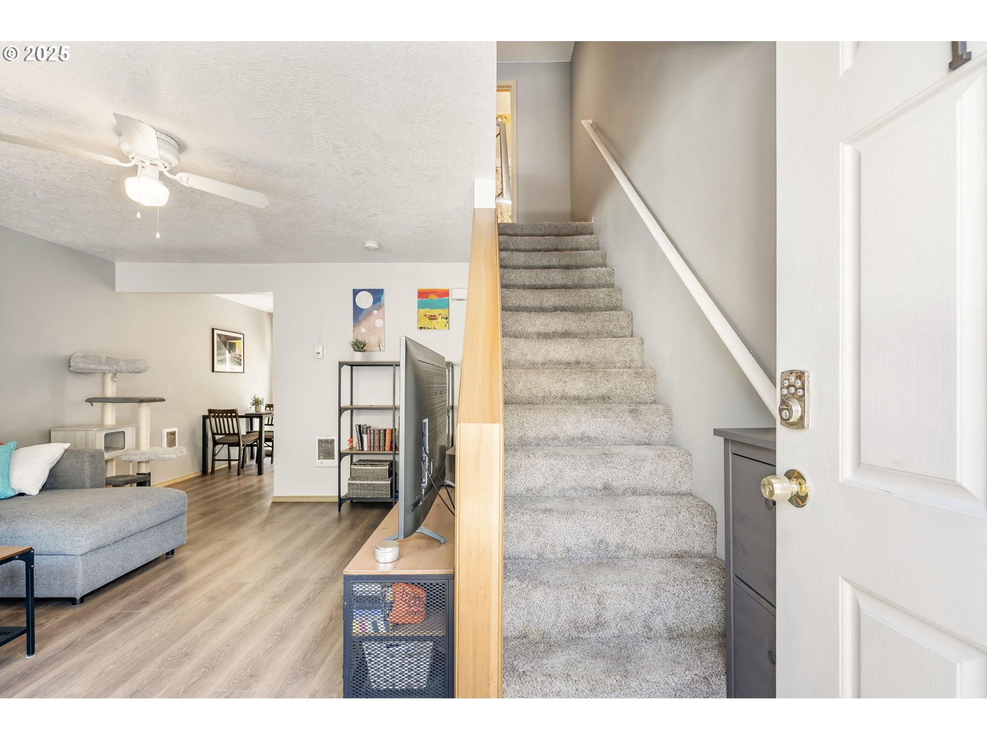Photo #3: 135653533 Listing 