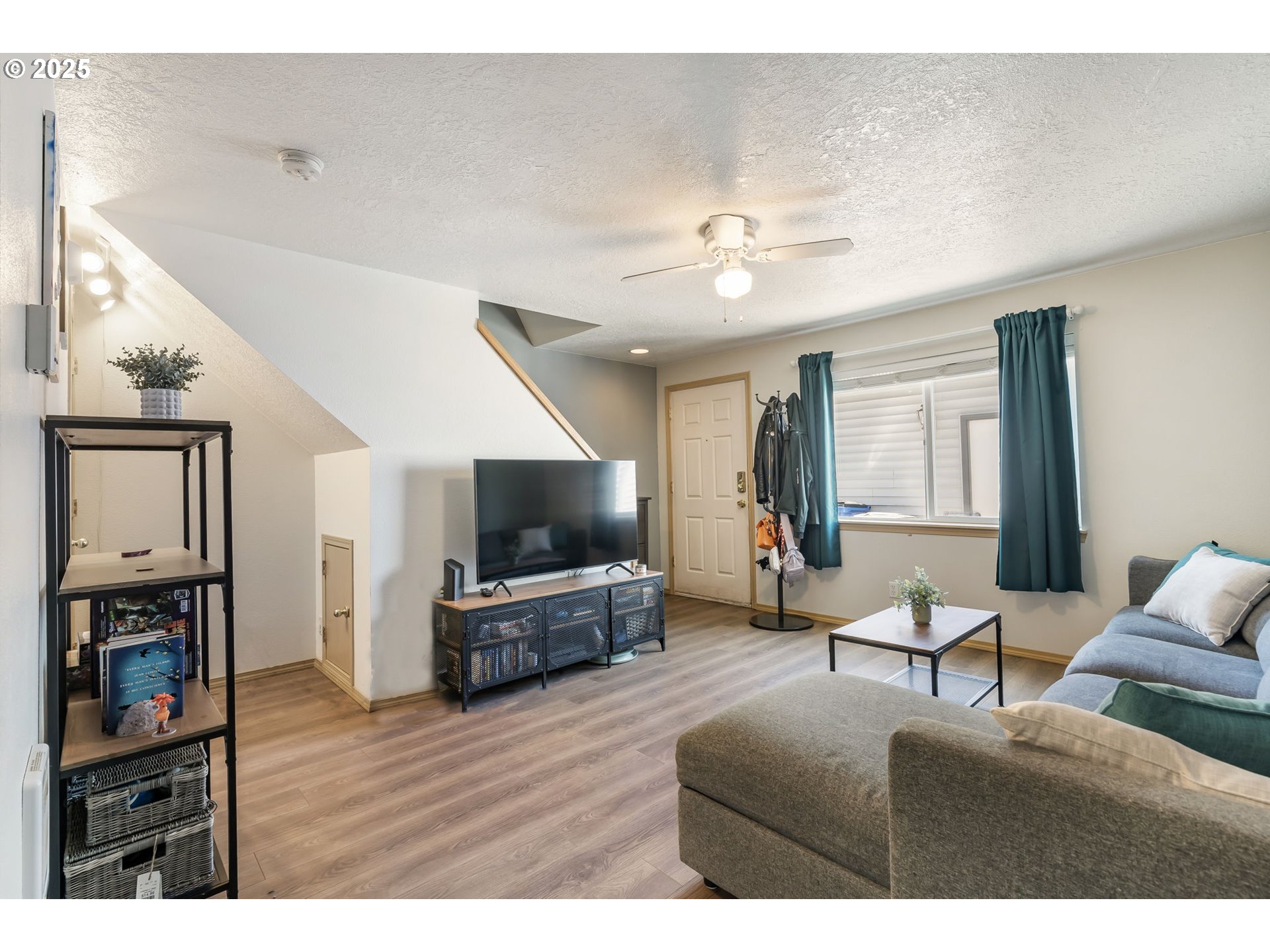 Photo #5: 135653533 Listing: Photo #5
