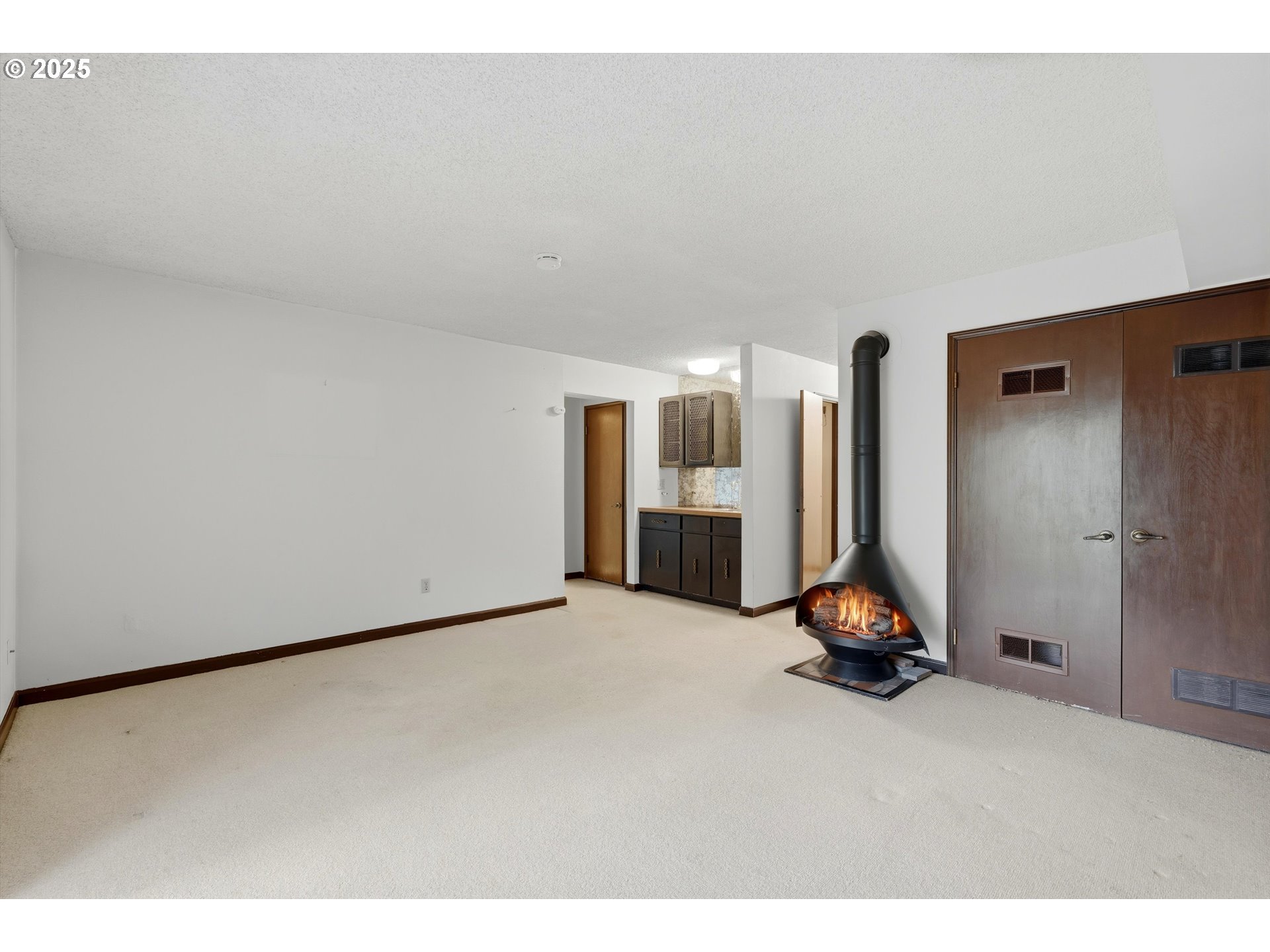 Photo #23: 136656997 Listing: Photo #23