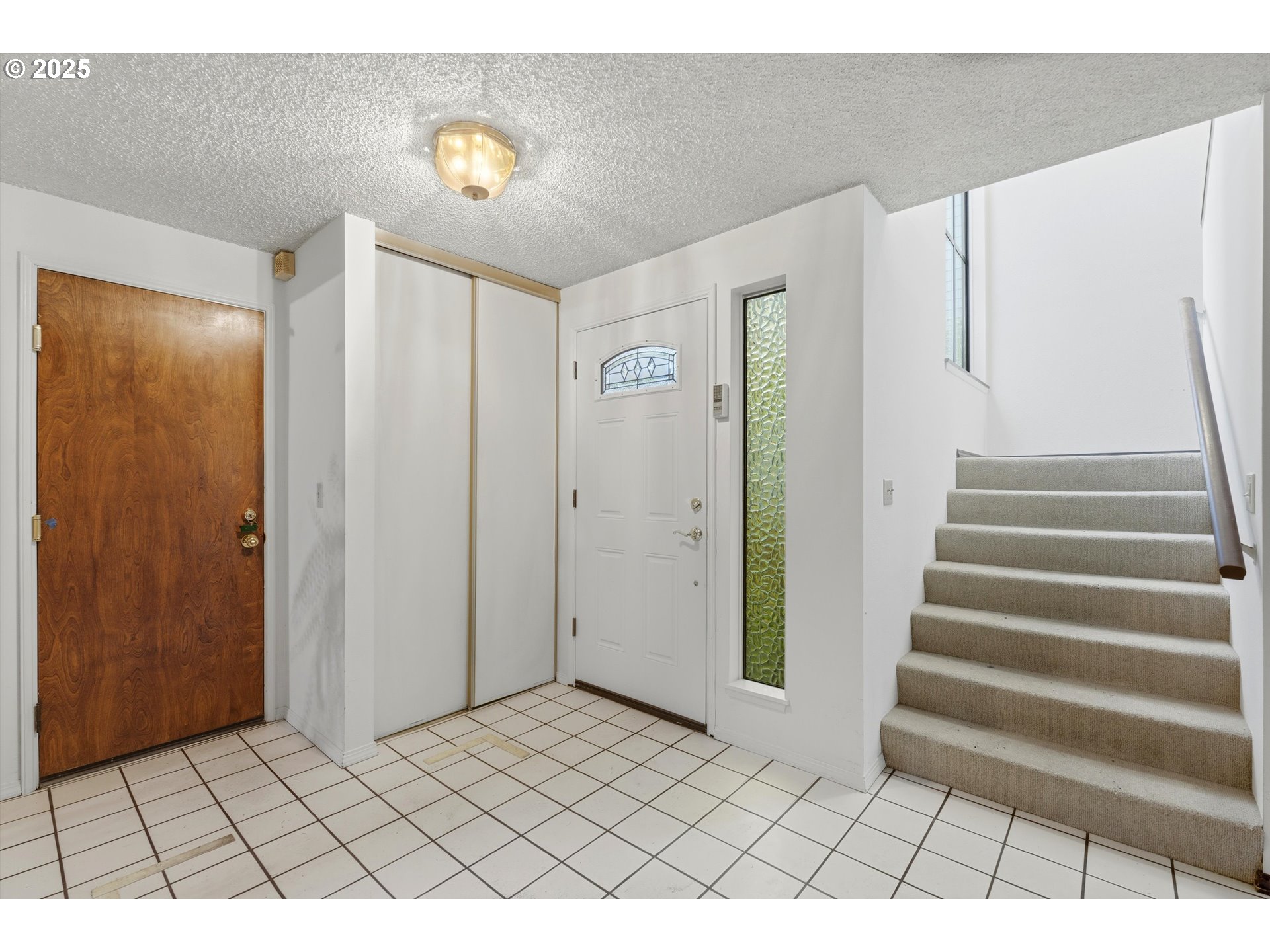 Photo #5: 136656997 Listing: Photo #5