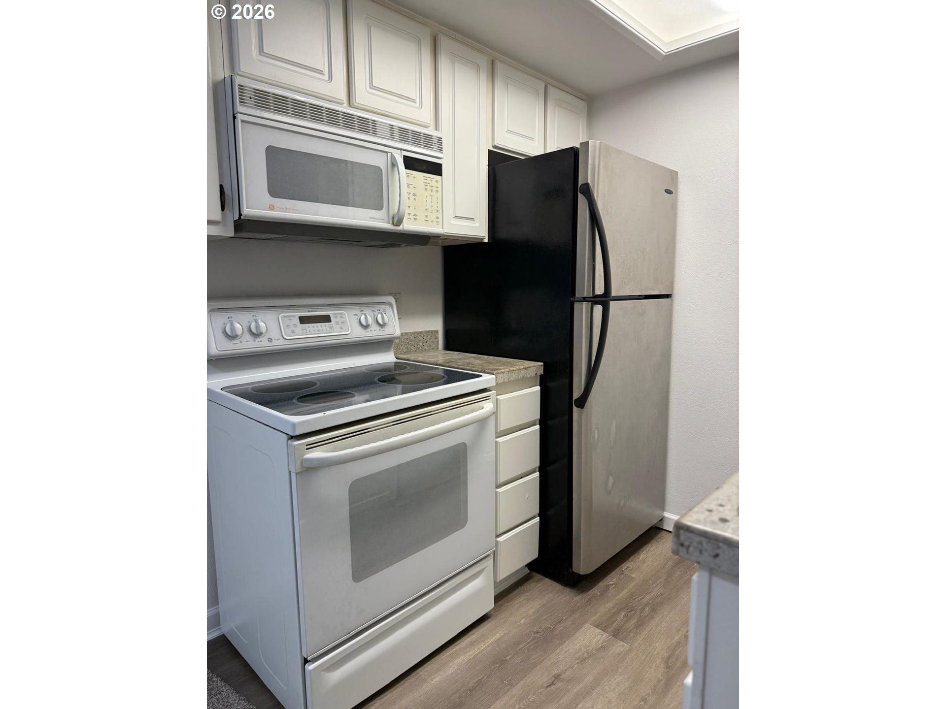 Photo #3: 136936040 Listing: Photo #3