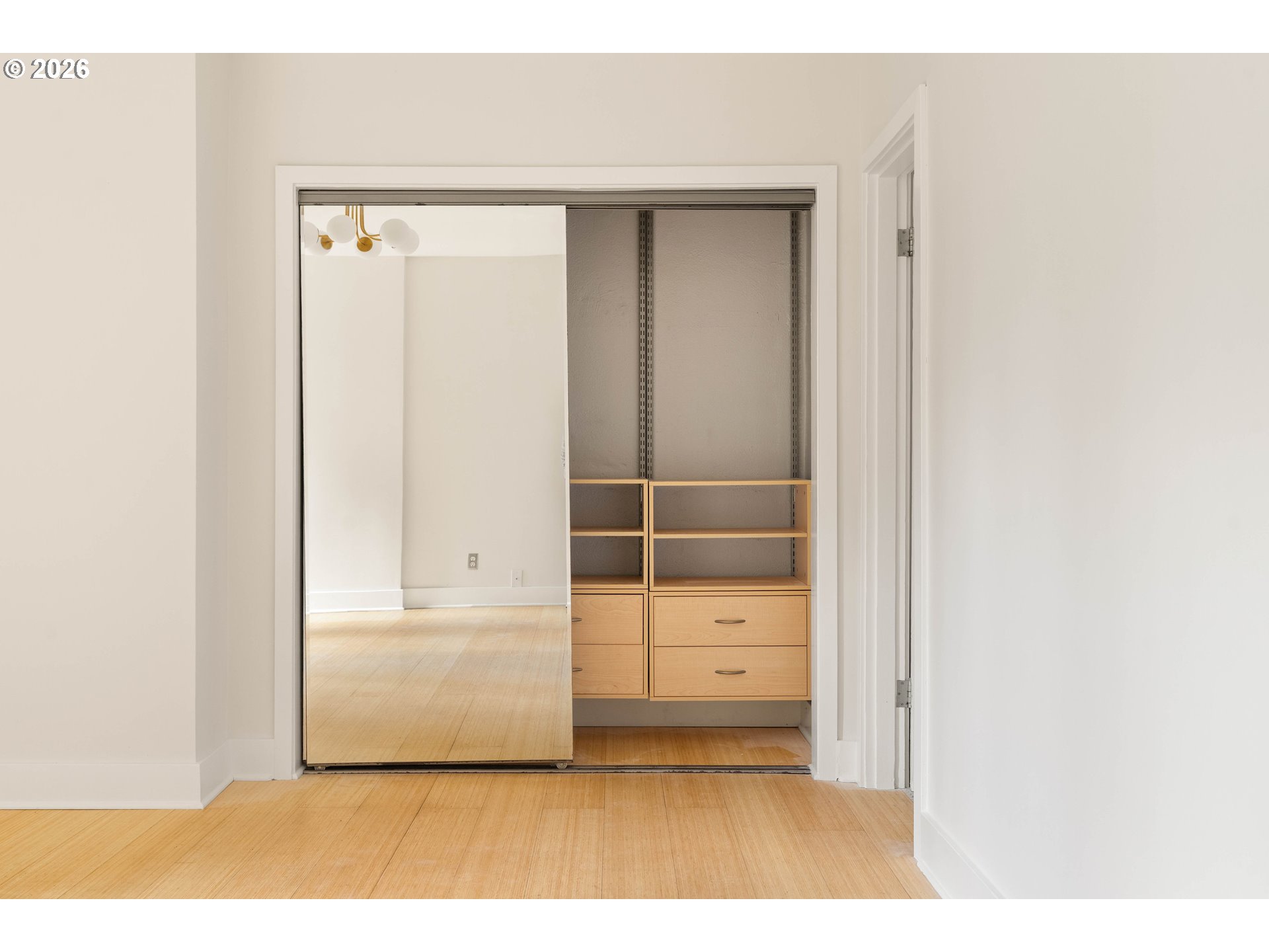 Photo #14: 137442617 Listing: Photo #14