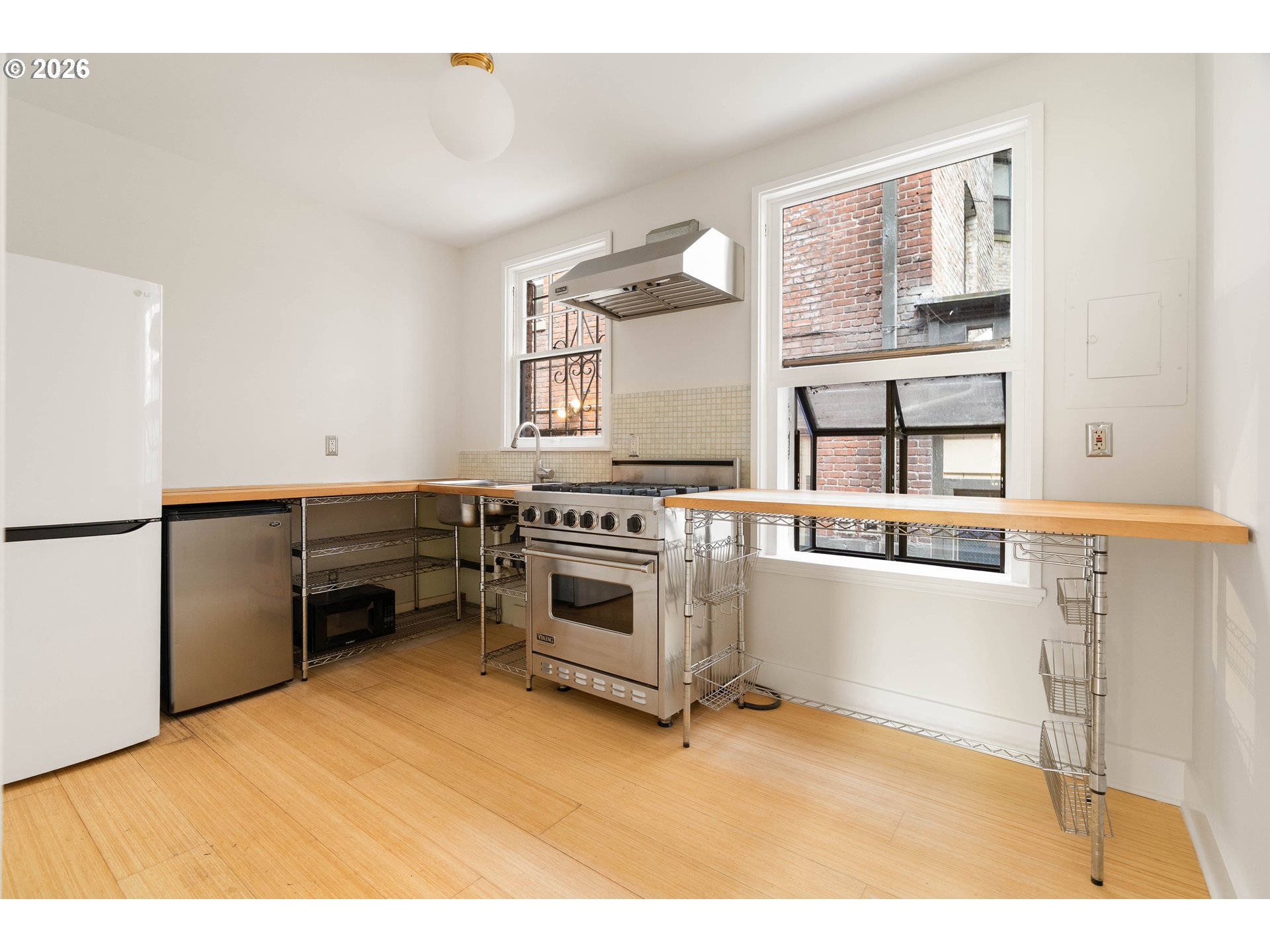 Photo #10: 137442617 Listing: Photo #10