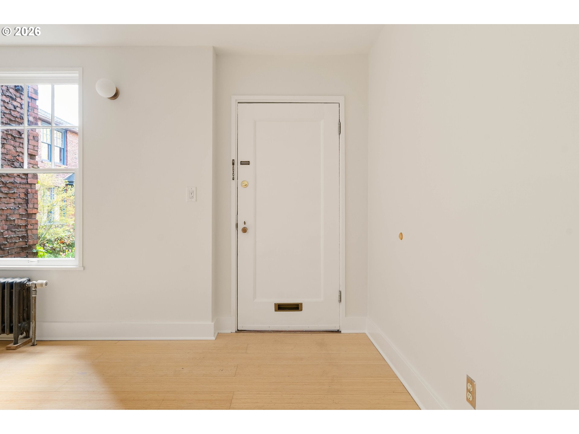 Photo #8: 137442617 Listing: Photo #8