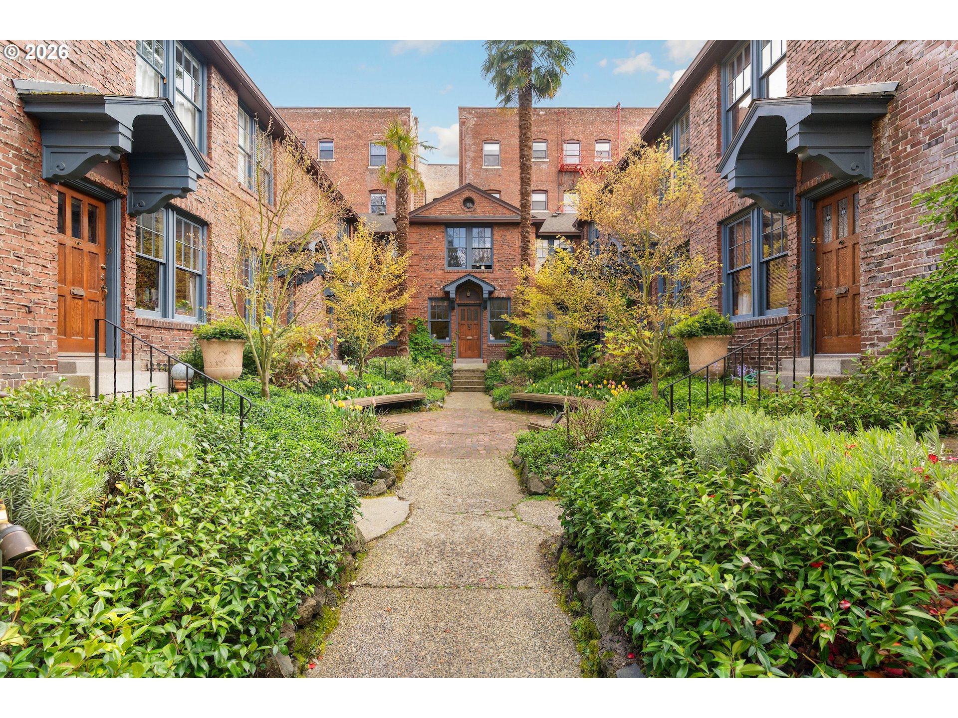 Photo #2: 137442617 Listing: Photo #2