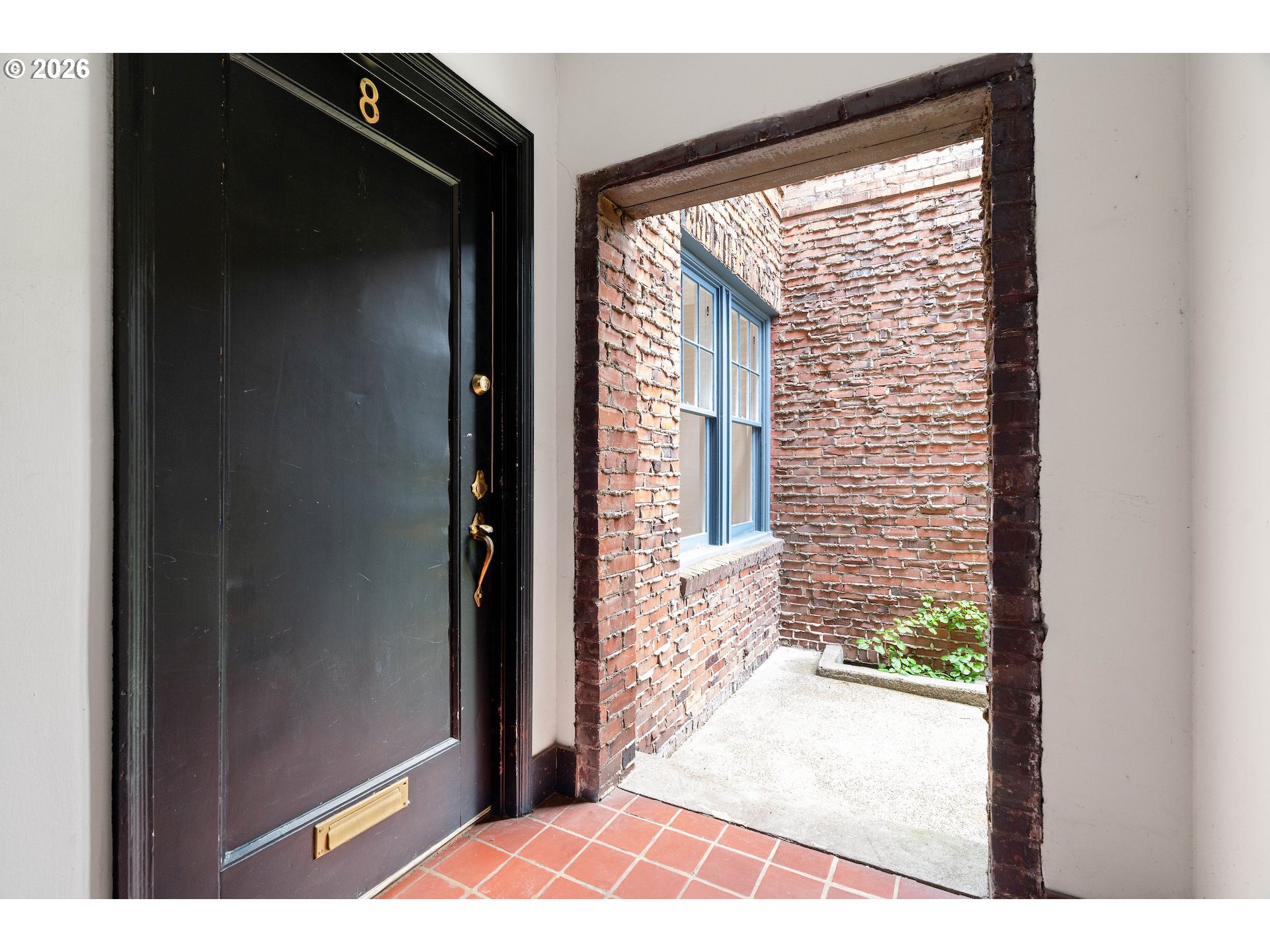 Photo #4: 137442617 Listing: Photo #4